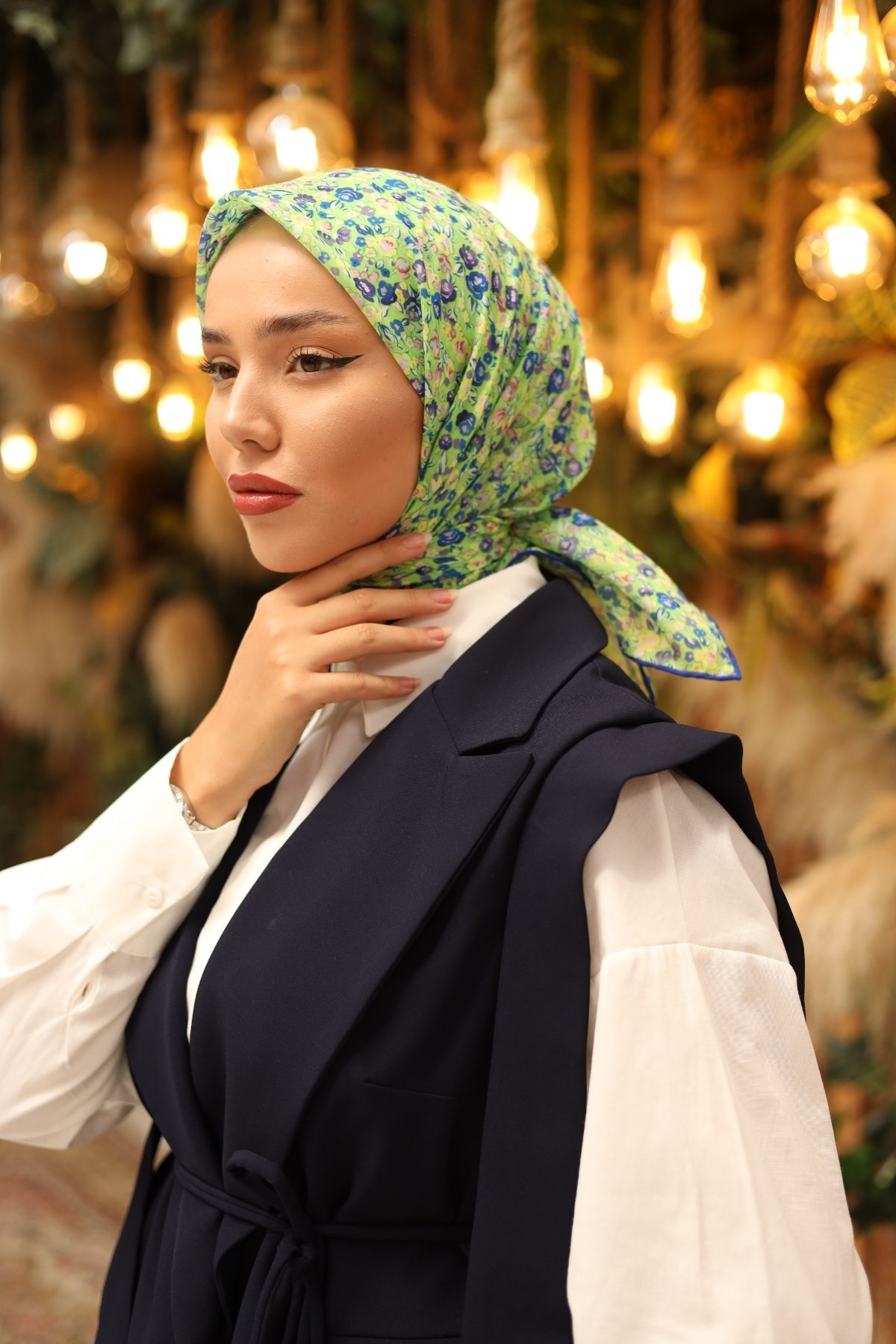 Carnation Pattern Soft Cotton Scarf