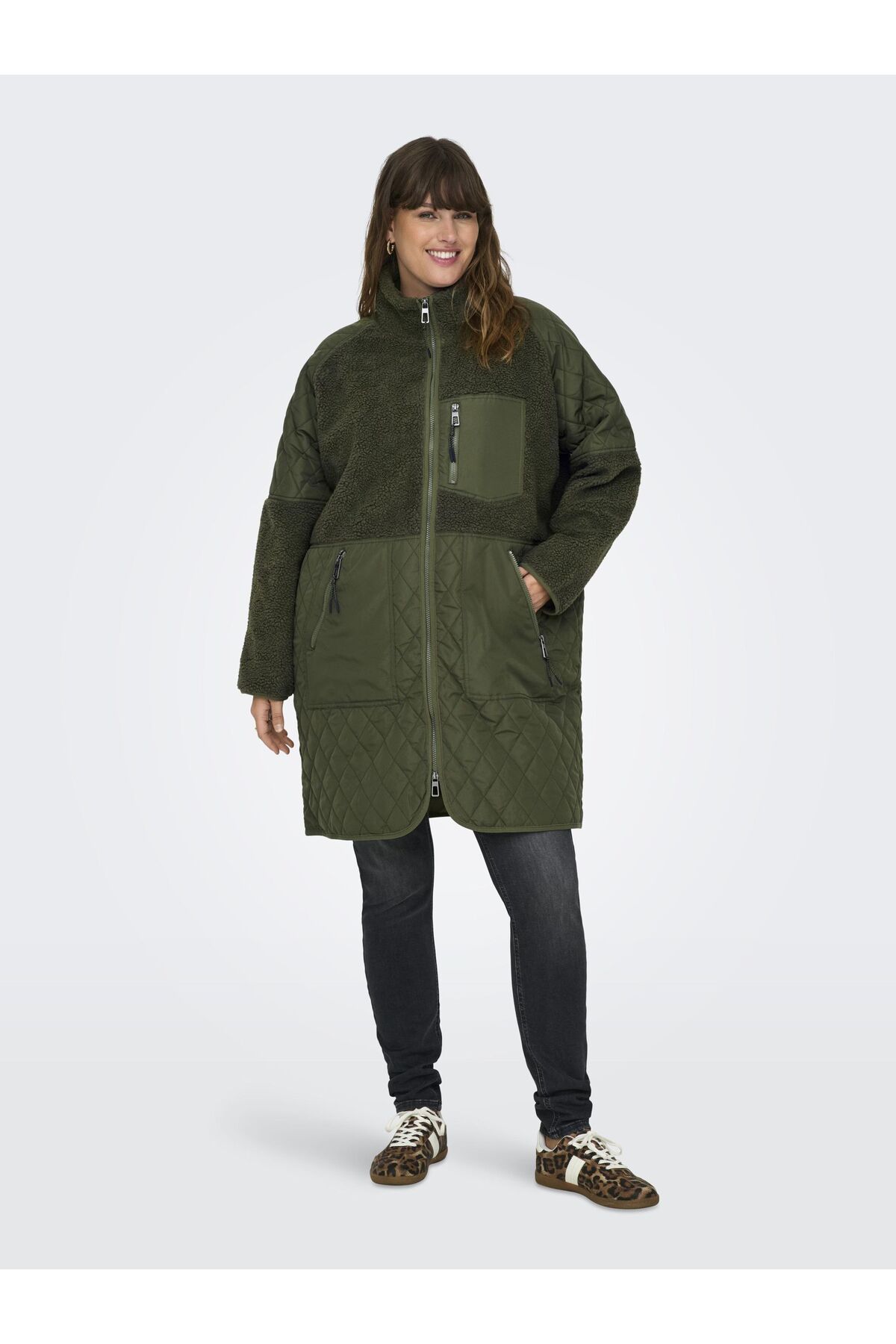 complete the look image
