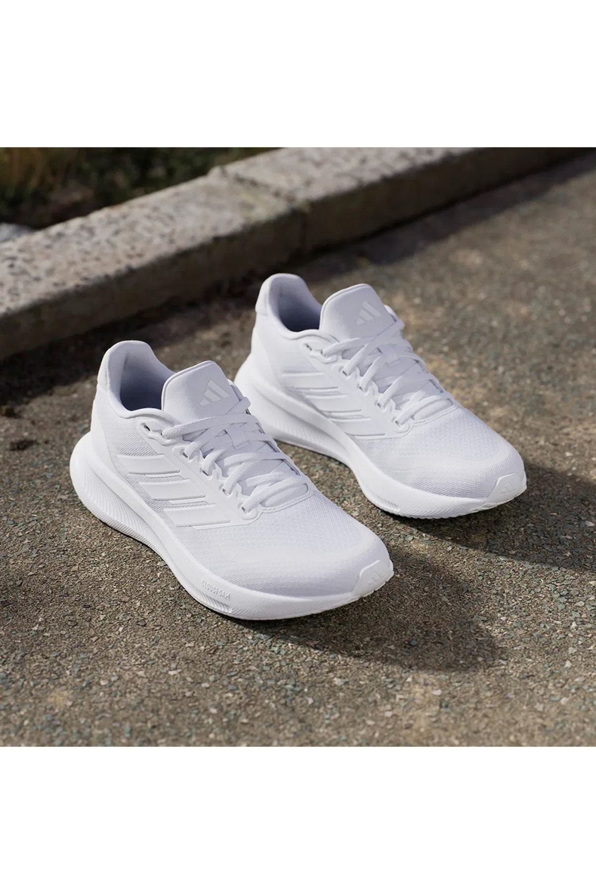 کفش پیاده روی زنانه adidas 854871621
