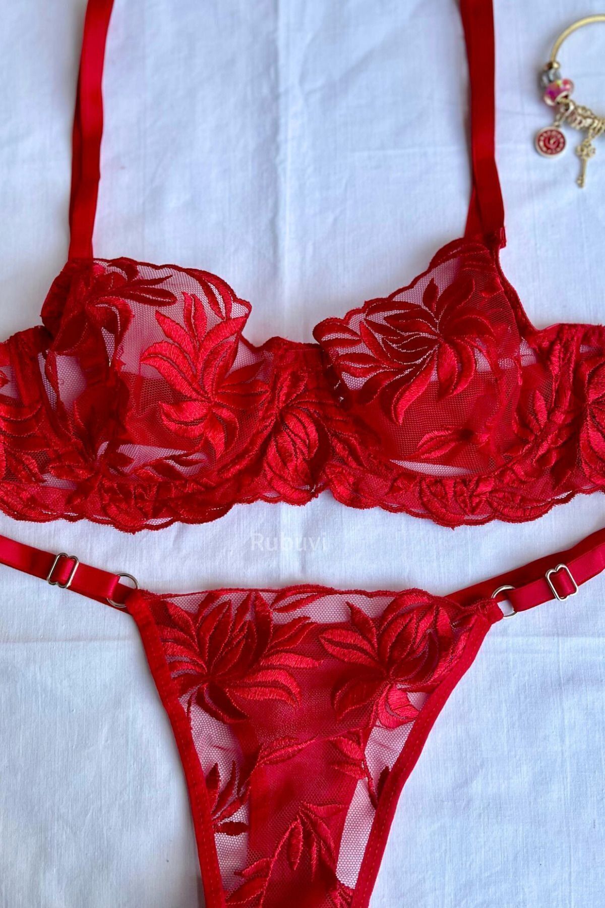 Rubuvi K rm z Kad n G ll Balenli Dantelli Bralet eyiz Seksi Fantezi rubuvi-k-rm-z-kad-n-g-ll-balenli-dantelli-bralet-eyiz-seksi-fantezi