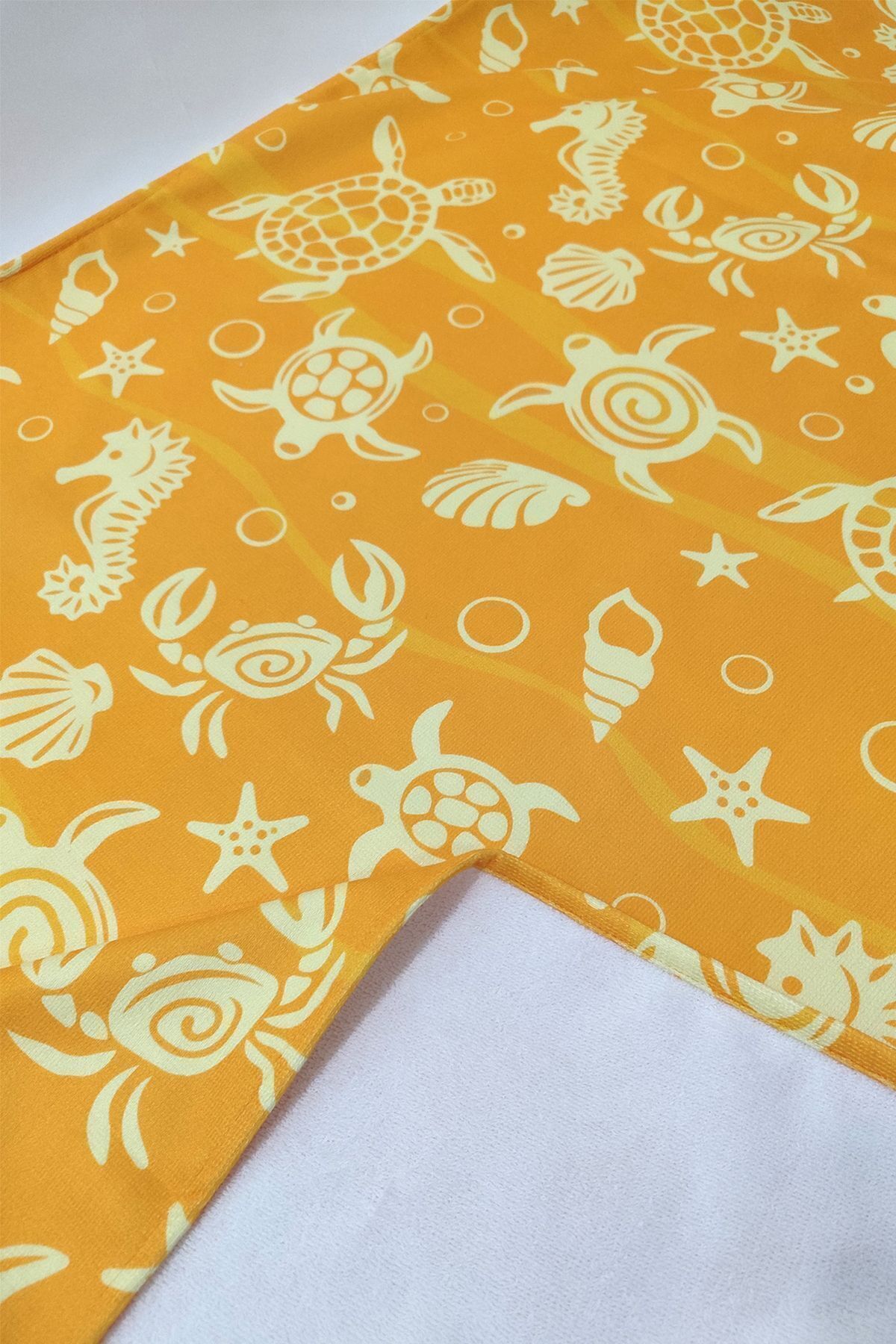 VEVİEN HOME-Underwater Pattern Digital Printed 75x150 Cm Yellow Beach Towel 2