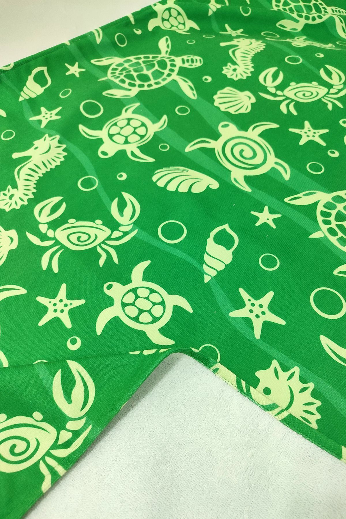 VEVİEN HOME-Underwater Pattern Digital Printed 75x150 Cm Beach Towel GREEN 2