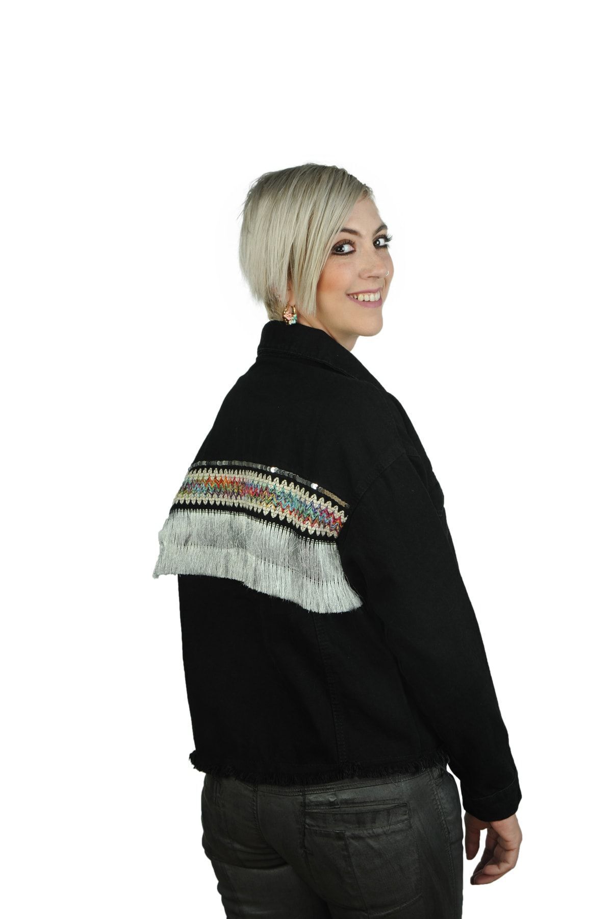 کت جین طرح، دست ساز، منگوله دوزی شده و پولک دوزی Dila Desing