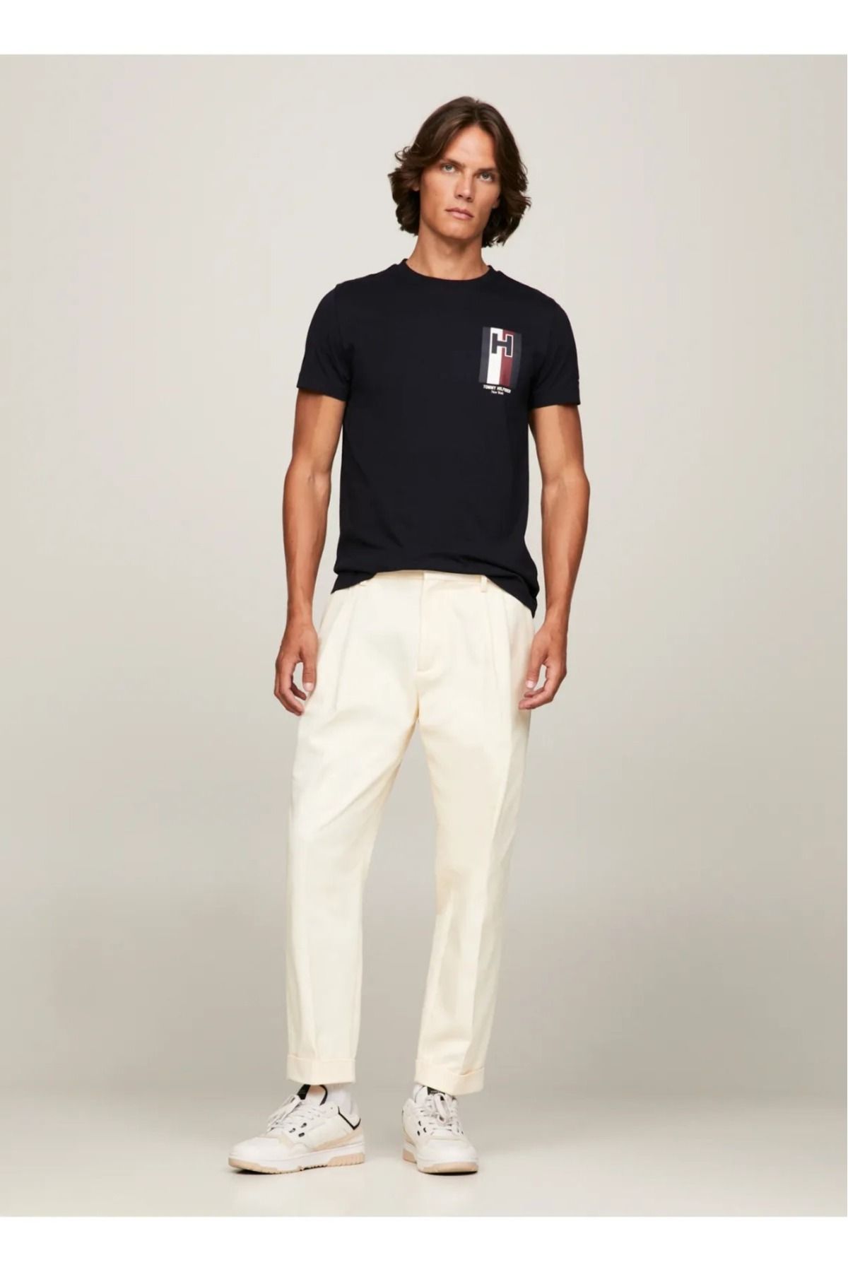 Tommy Hilfiger تی شرت مردانه با چاپ یقه خدمه