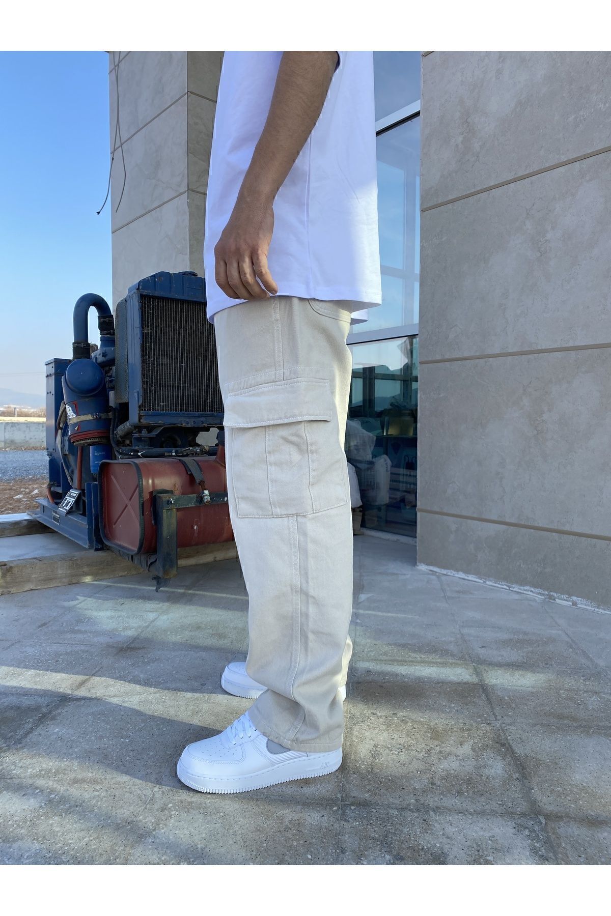 https://cdn.dsmcdn.com/ty1517/product/media/images/prod/QC/20240901/09/707a6889-0e4c-3252-8b31-f92bbde8c7ee/1_org_zoom.jpg