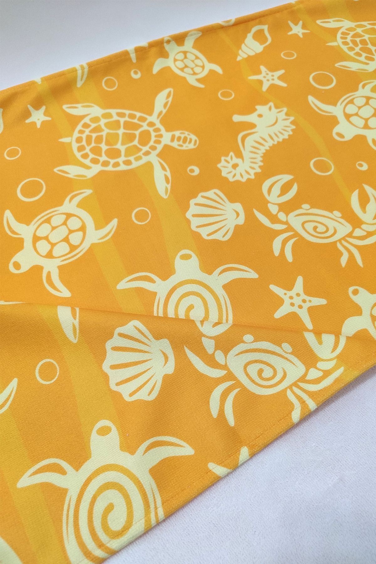 VEVİEN HOME-Underwater Pattern Digital Printed 75x150 Cm Yellow Beach Towel 3