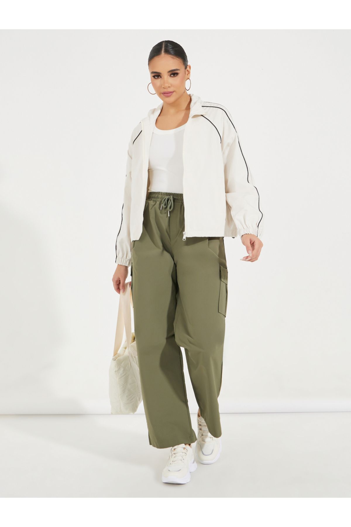 Styli-Oversized Regular Length Bomber Jacket with Contrast Piping 2