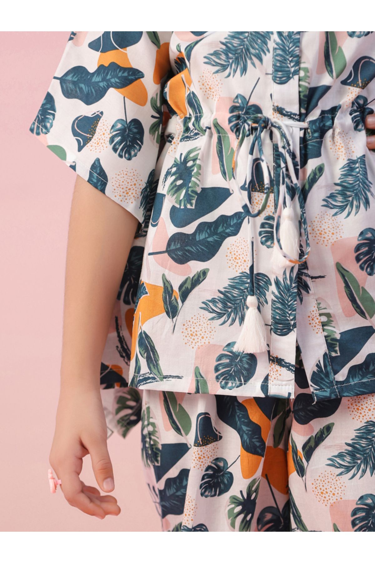 Sanskrutihomes By Styli-Leaf Print Collared Kaftan & Pyjama Set 7