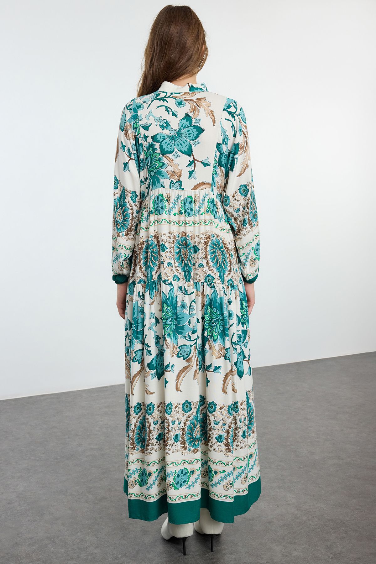 Trendyol Modest-فستان منسوج من الفيسكوز باللون الأخضر TCTSS24EB00221 5