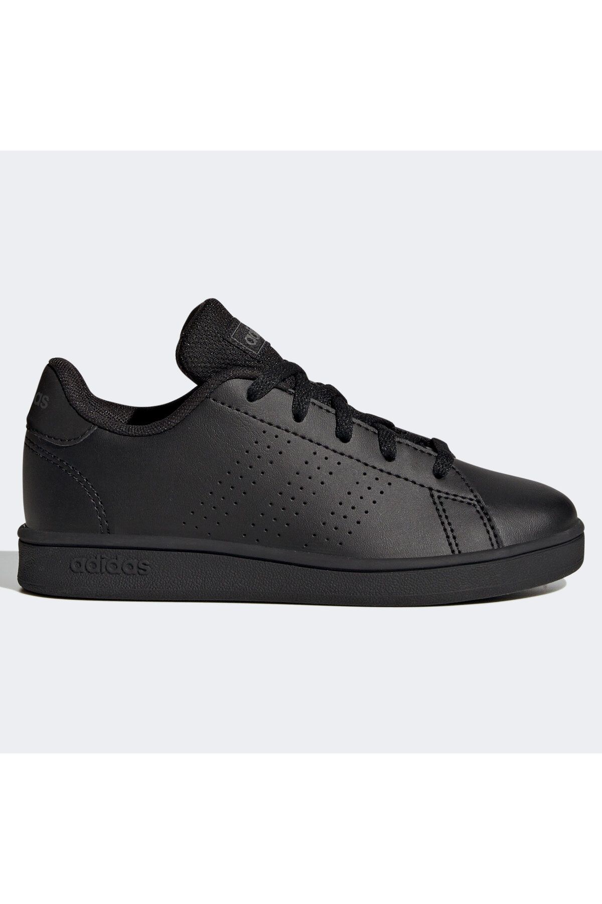 Adidas advantage full black 2025