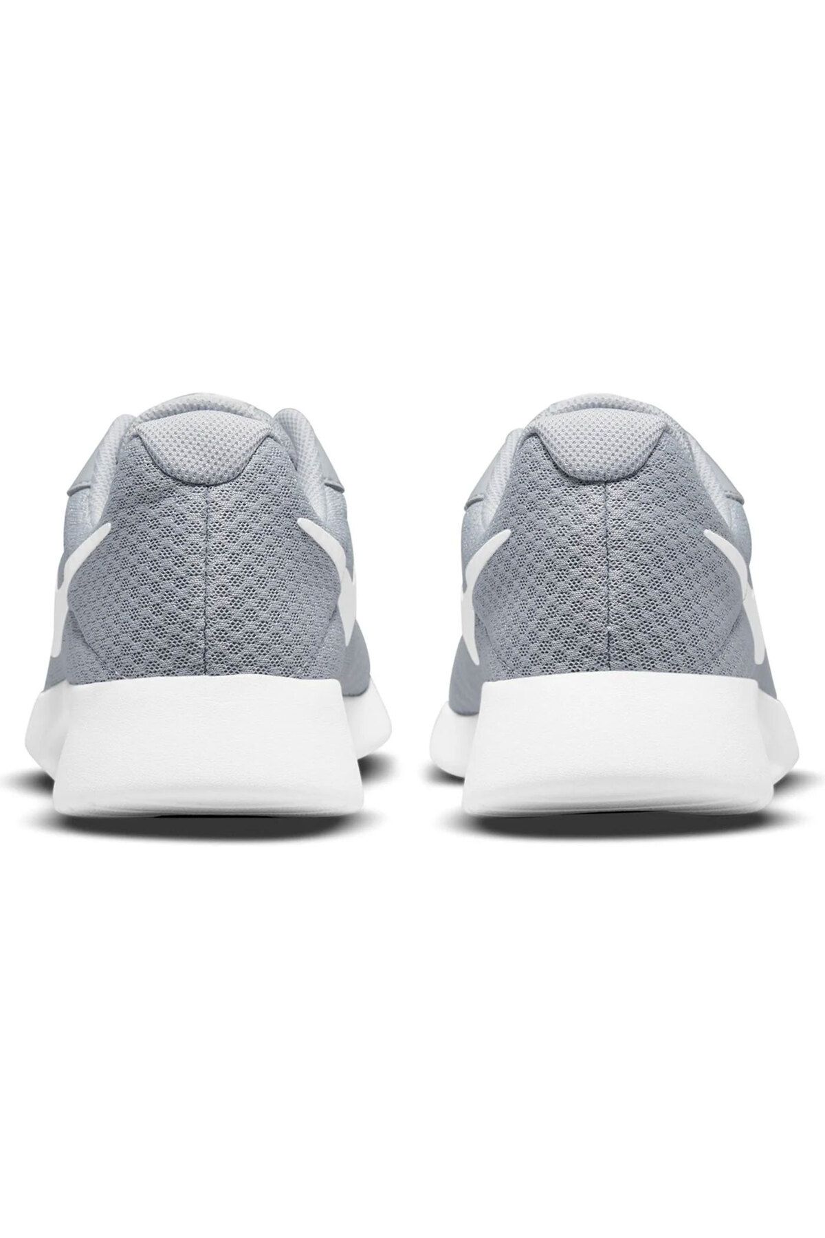 Nike tanjun mens gray 2025