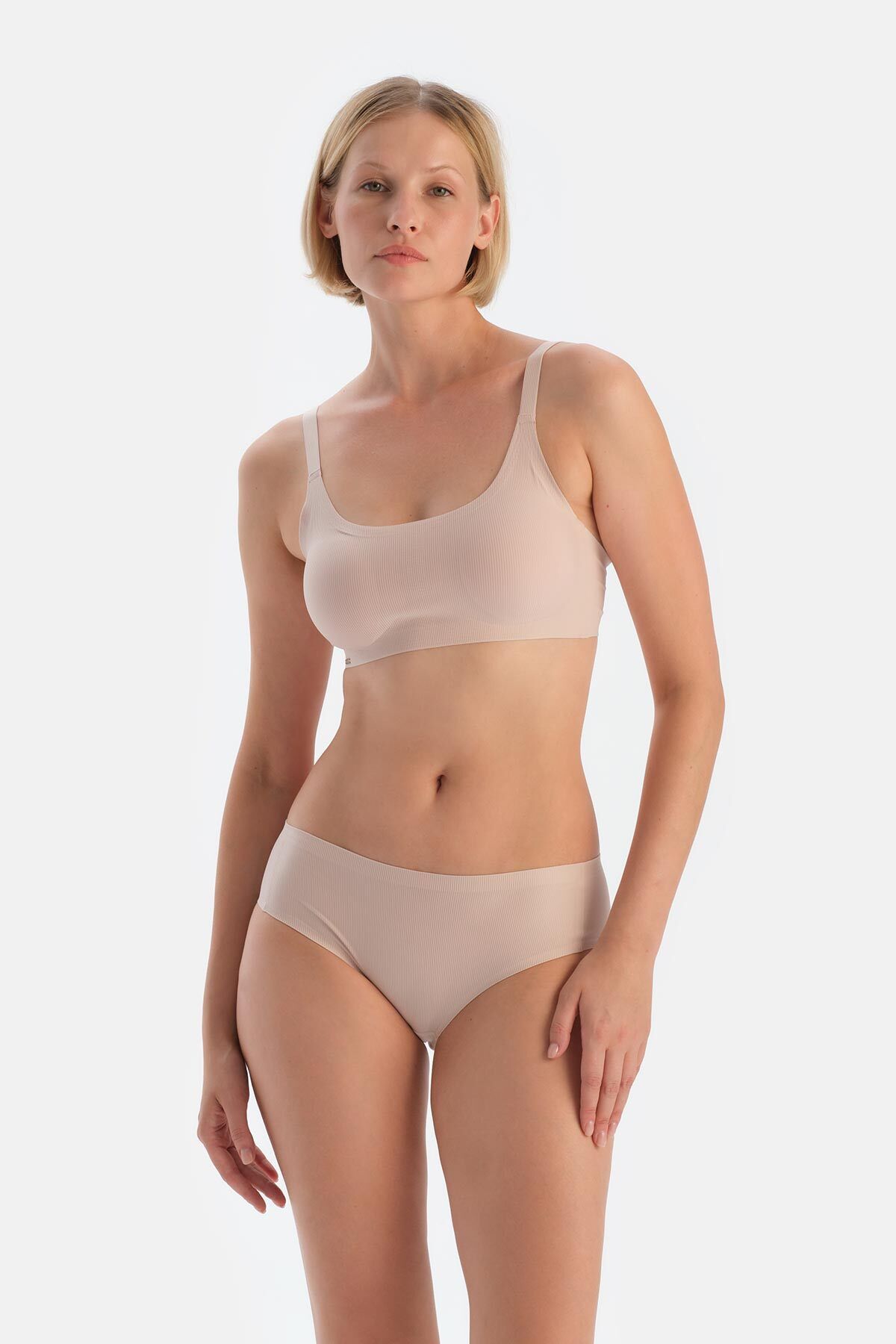 Dagi-Powder 1122Kc – Nahtloser, geraffter BH ohne Bügel 3