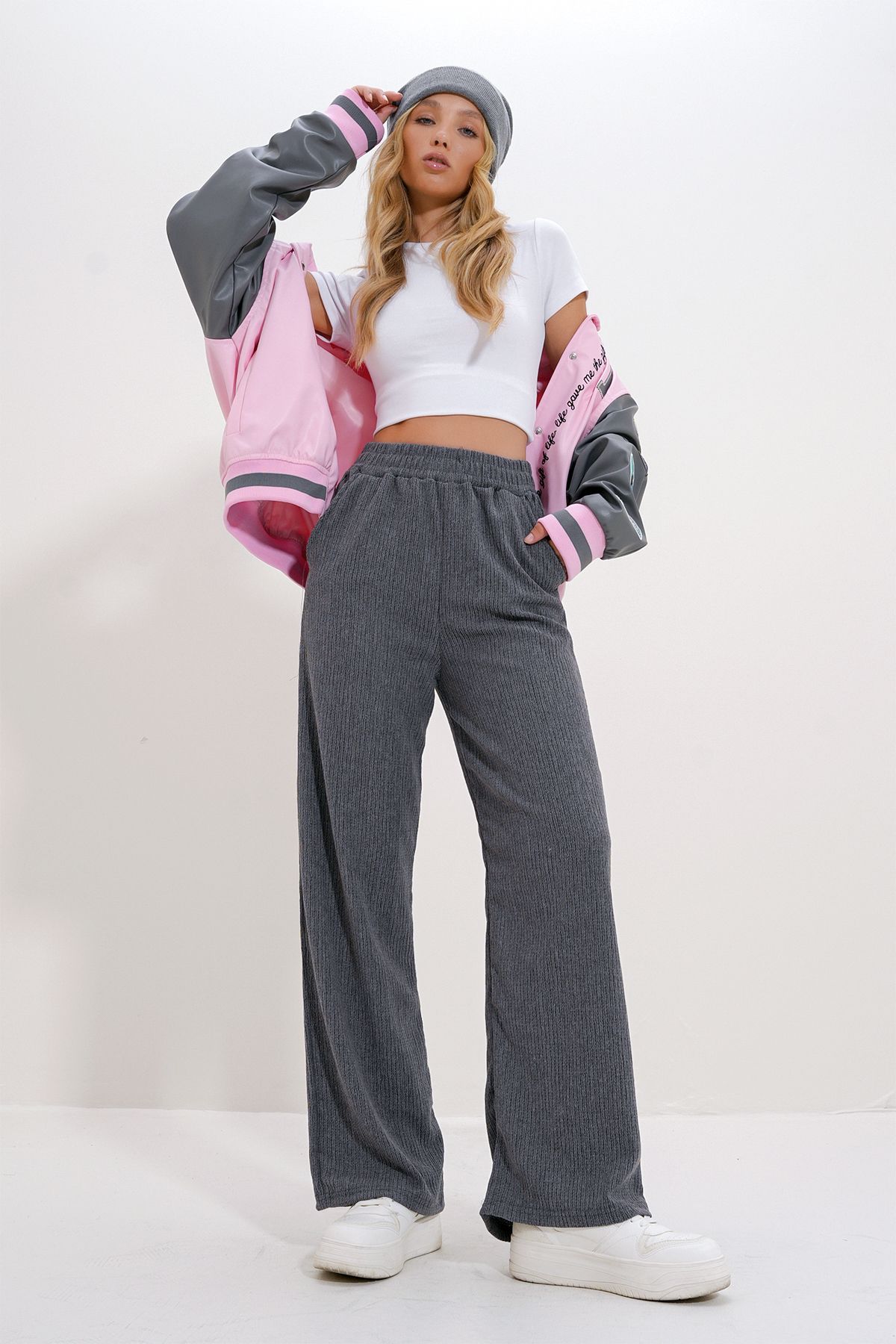 Trend Alaçatı Stili-High Waist Elastic Anthracite Wide Leg Women's Trousers - Alc-X12712 1