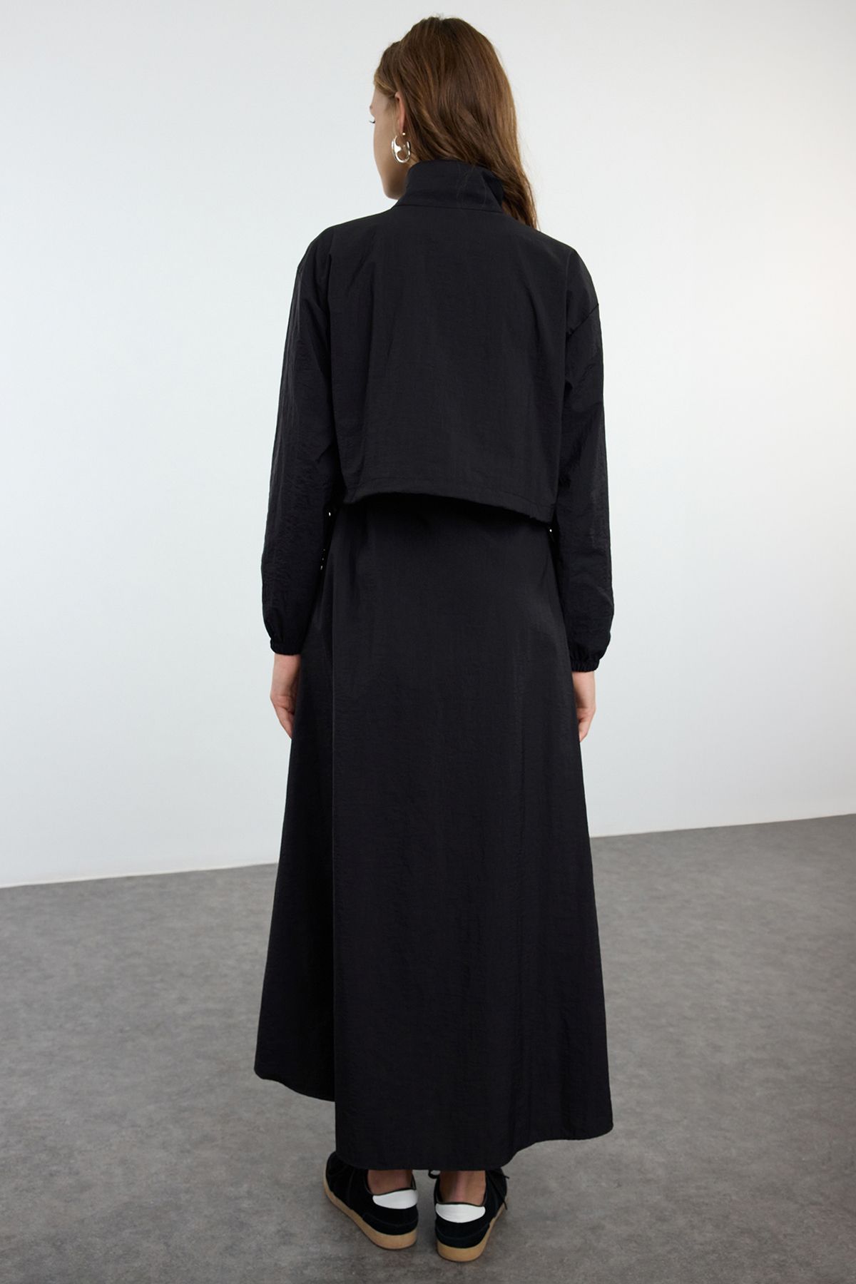 Trendyol Modest-Rauchfarbenes Kleid- und Jackenset - TCTAW25US00098 5