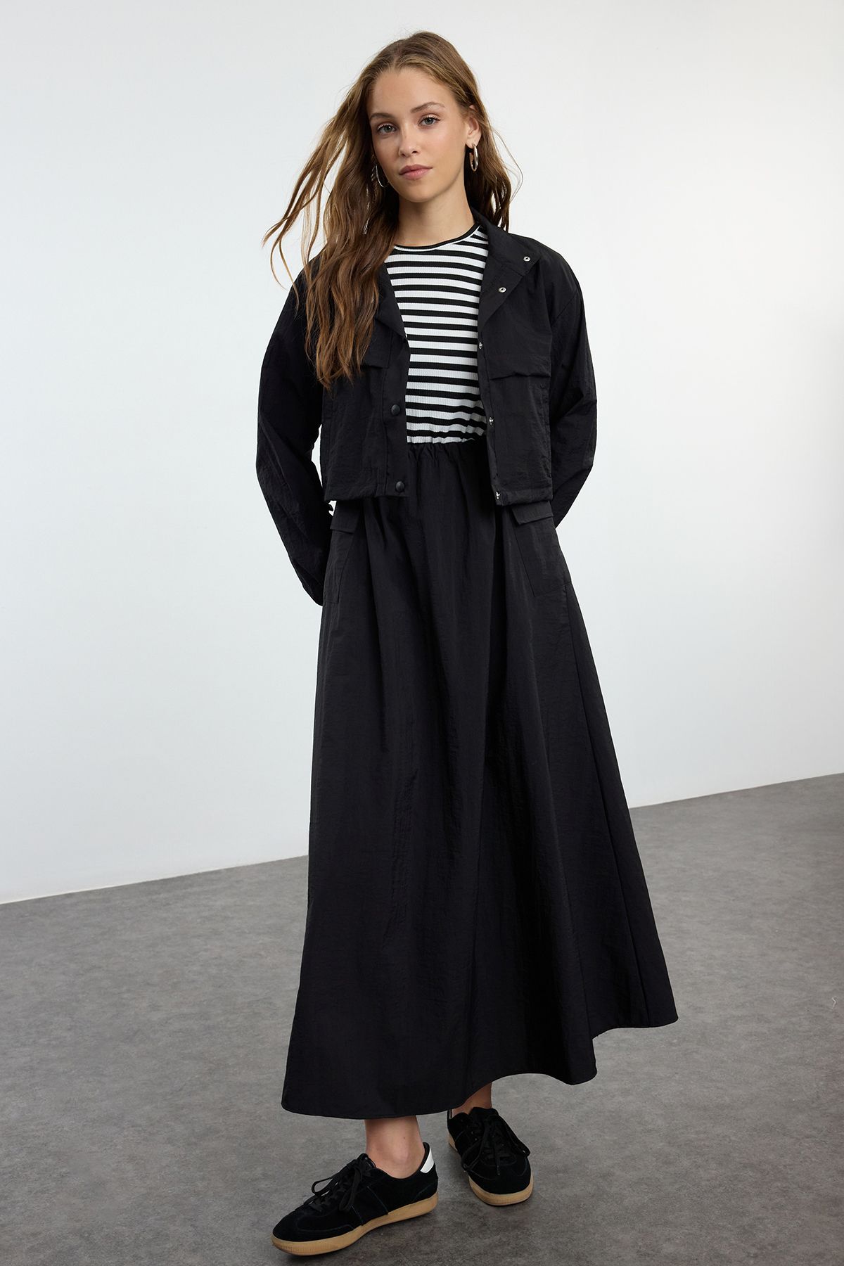 Trendyol Modest-Rauchfarbenes Kleid- und Jackenset - TCTAW25US00098 1