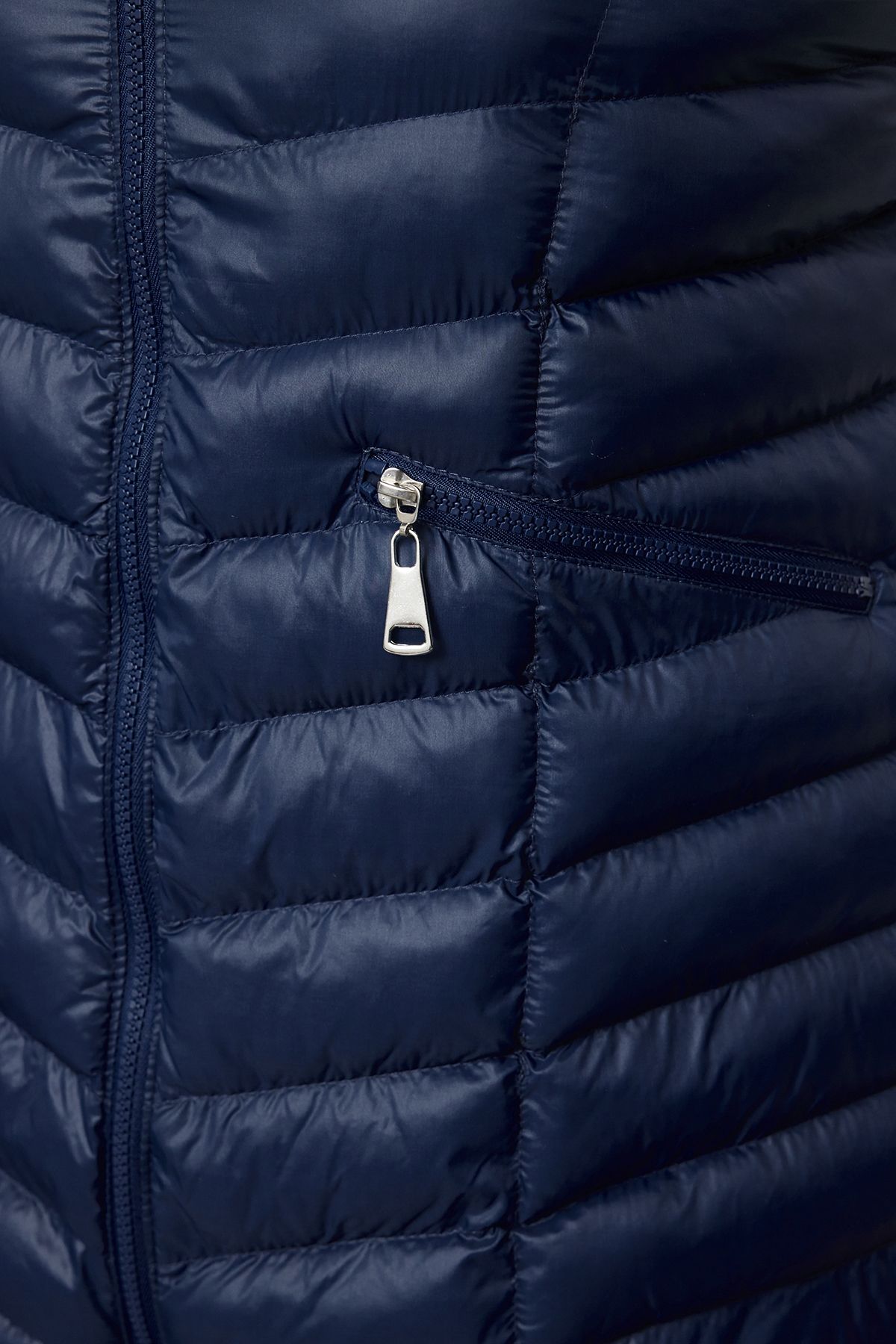 Trendyol Curve-Μπλε Navy Regular Fit Γιλέκο - Τσέπη με φερμουάρ TBBAW25BH00004 4