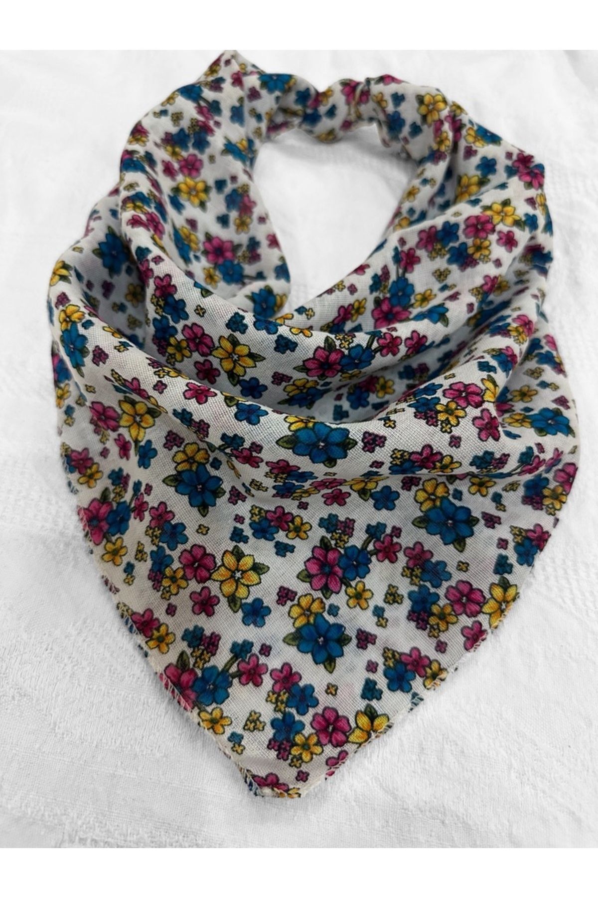 Kadın Beyaz Renk Üzerine %100 Koton Renkli Küçük Çiçekli Bandana, Saç Aksesuarı 3