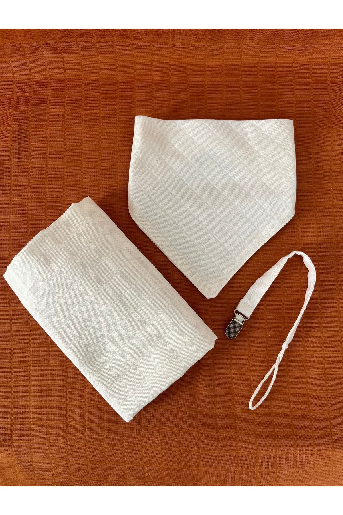Run Baby 100% Cotton Baby Ecru Muslin Set (75X75CM COVER SCARF PACIFIER STRAP)