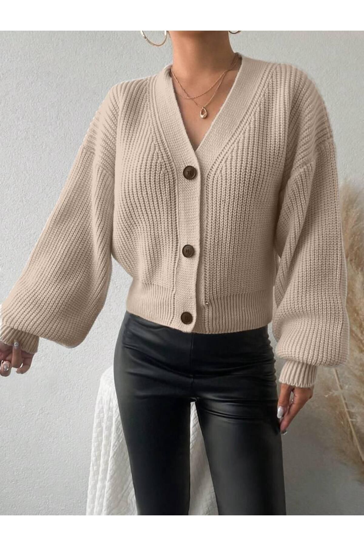 https://cdn.dsmcdn.com/ty1519/product/media/images/prod/QC/20240902/23/141788f0-7b07-3a8b-b1db-2687ae173acb/1_org_zoom.jpg