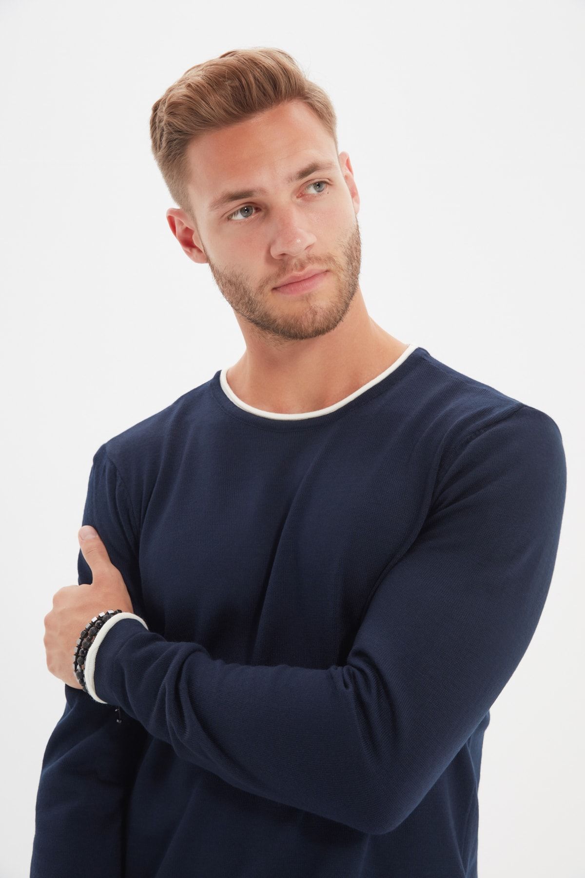 Trendyol Collection-Granatowy męski sweter Slim Fit Slim Fit z kontrastowym kołnierzykiem Tmnaw21Kz2499 7