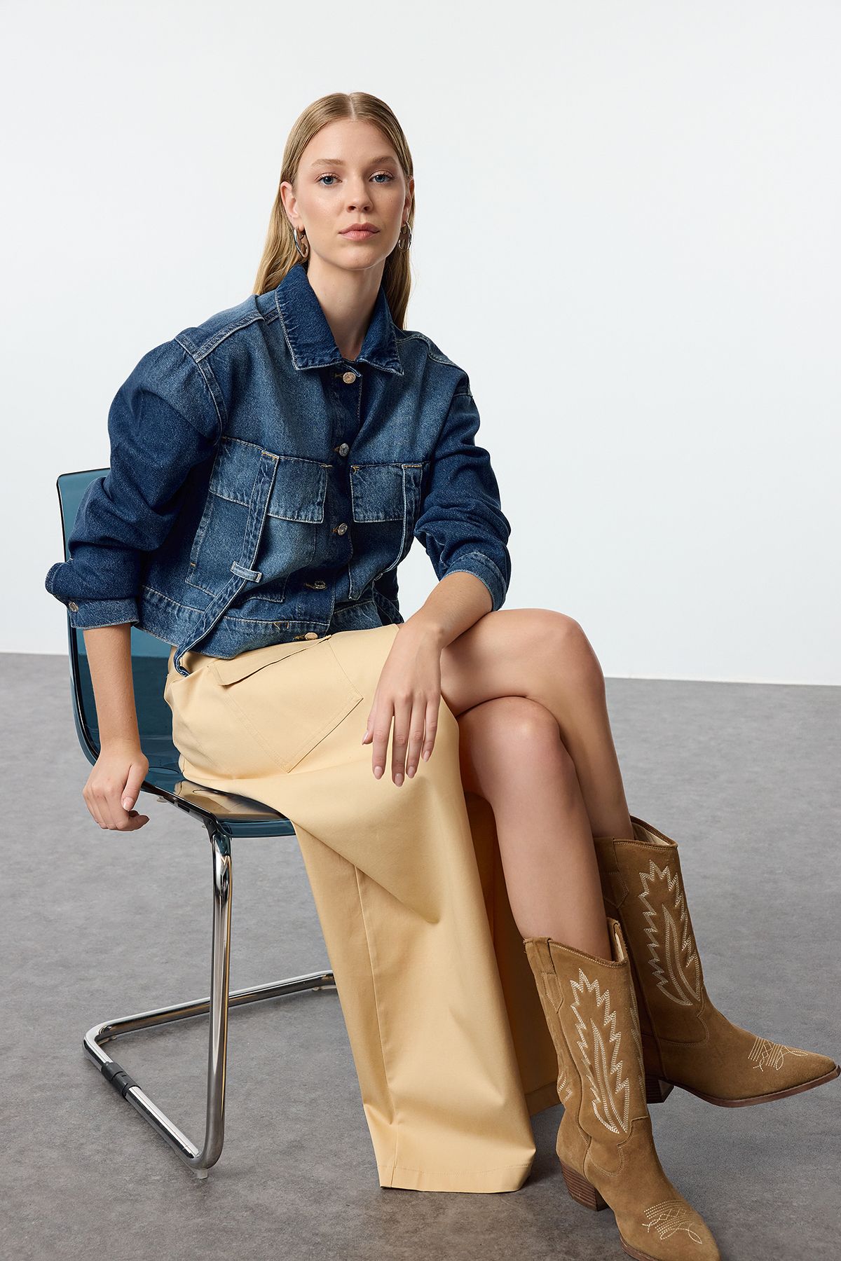 Trendyol Collection Oversize Niebieska Kurtka Dżinsowa - Kieszeń Cargo, Kobieta - M