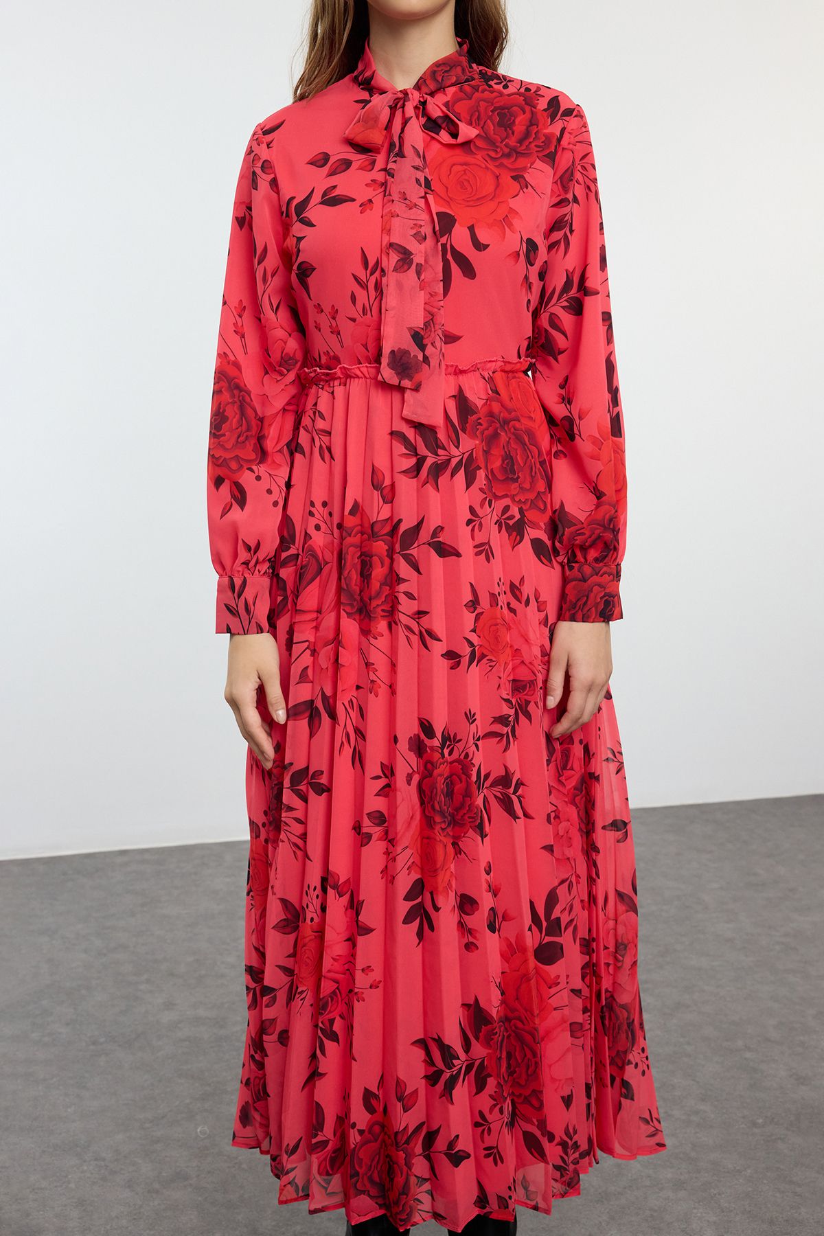 Trendyol Modest-Fuchsia Floral Patterned Chiffon Dress - Pleated and Lined Tctaw25eb00124 3