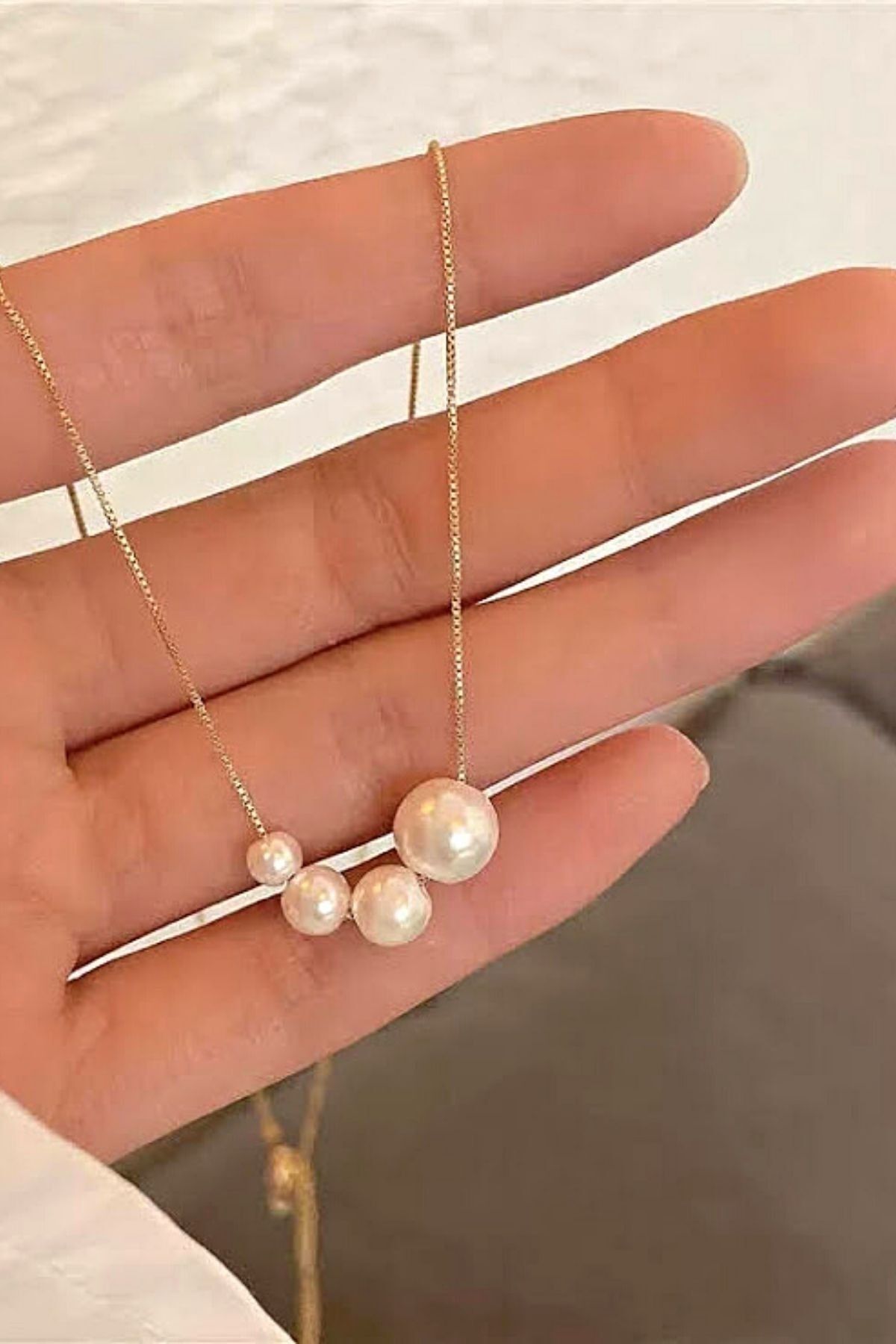 سلسلة نسائية