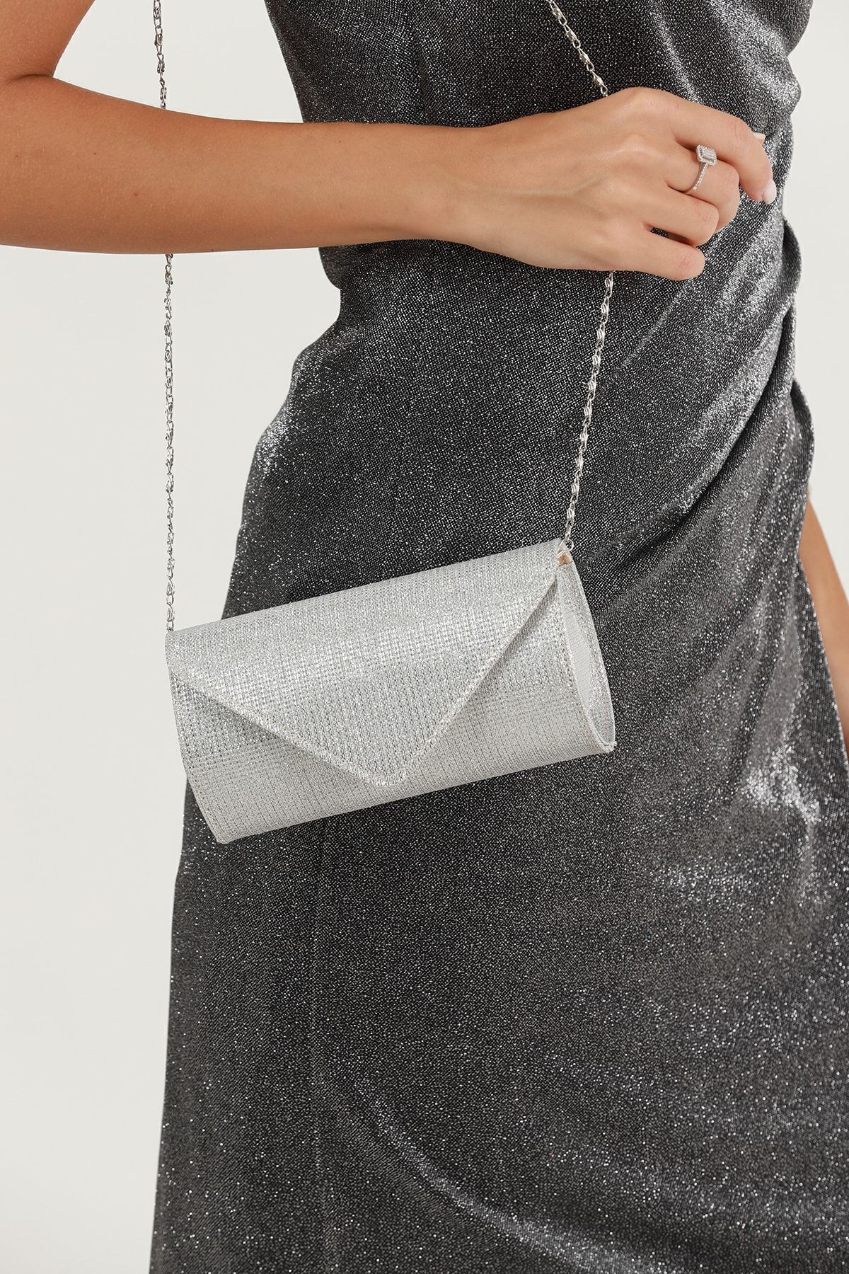 Gümüş Çizgili Çupra Abiye Çanta Portföy Clutch Çanta