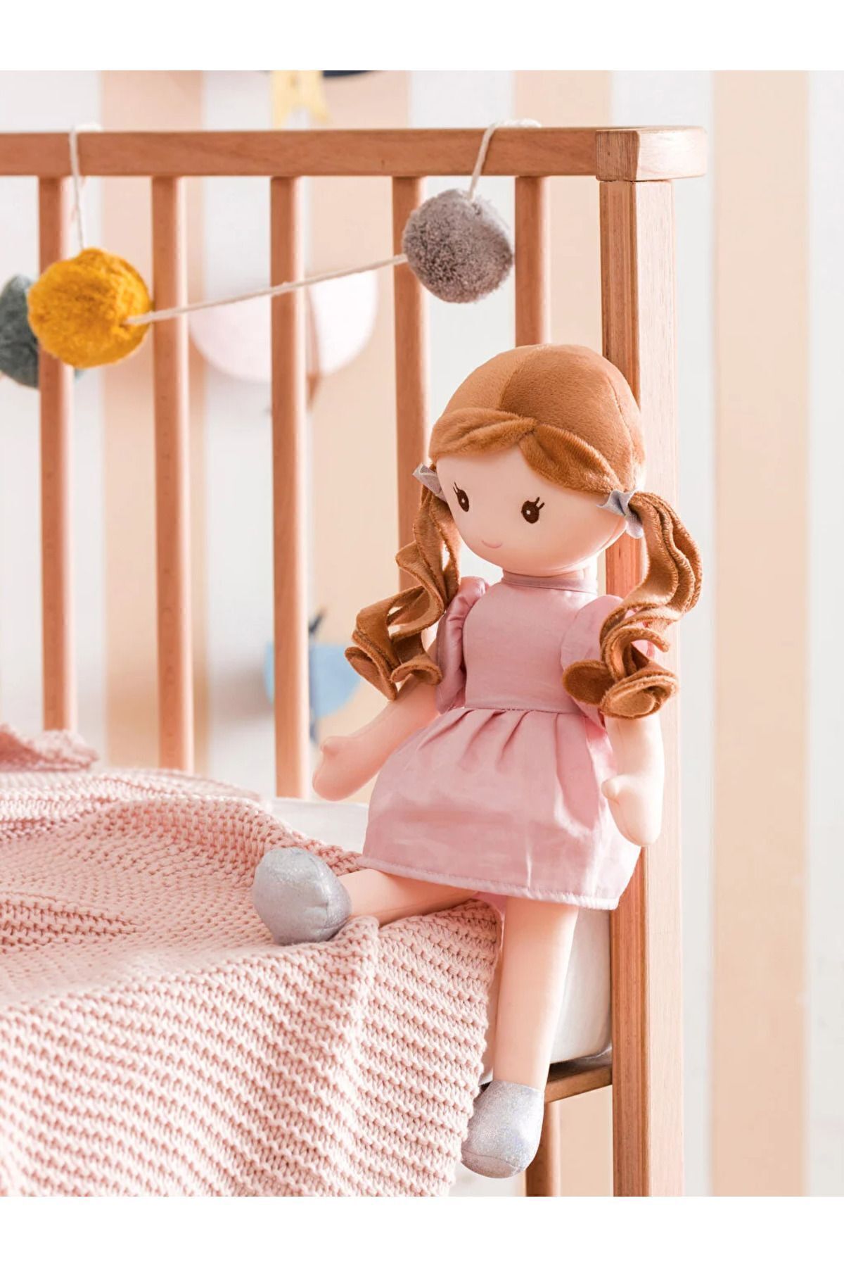 Dolgulu Kız Bebek  38 cm