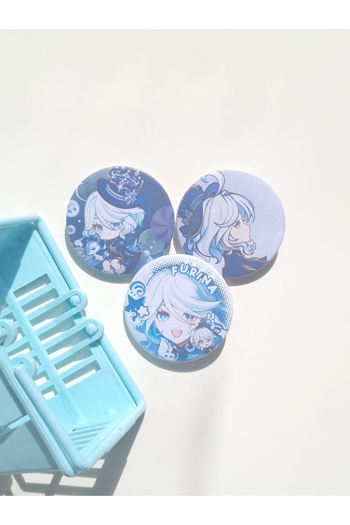 Yenaplanner Genshin İmpact Furina Çanta Süsü/Rozet Seti