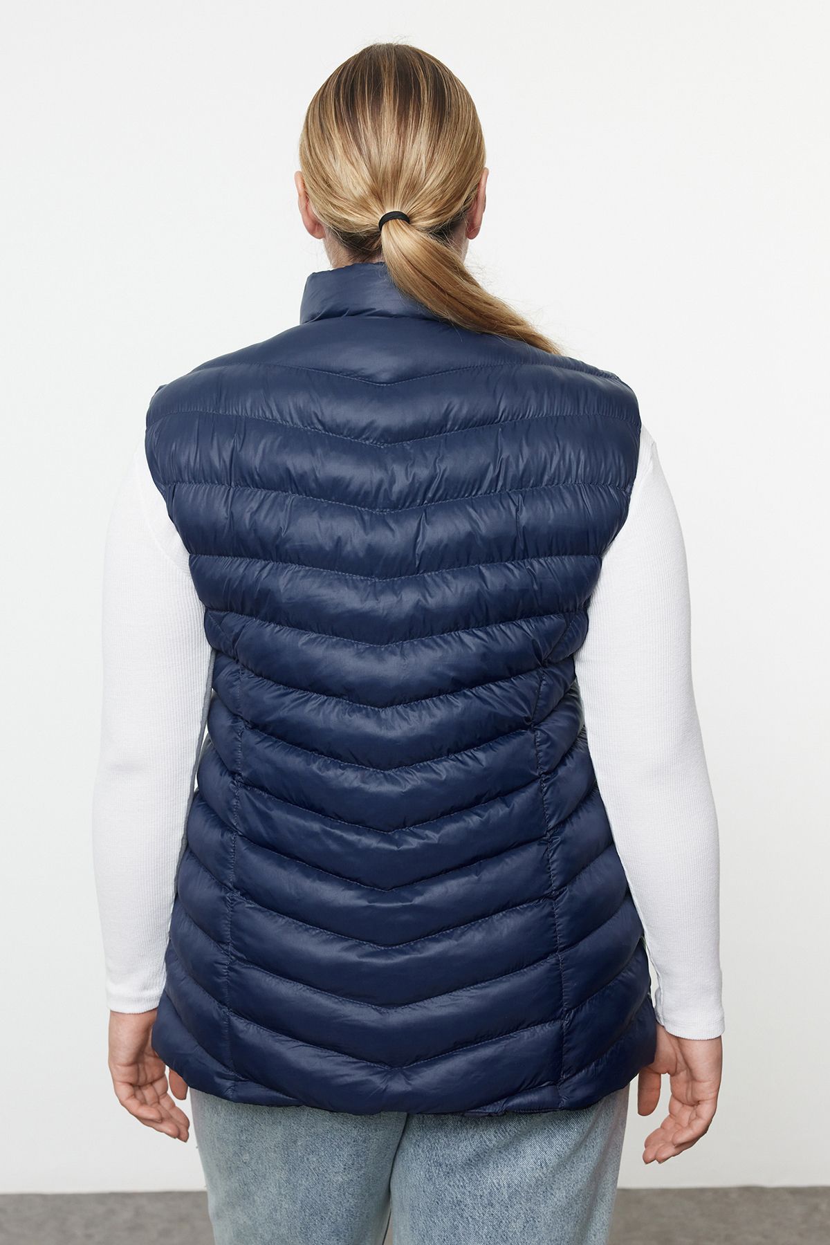 Trendyol Curve-Μπλε Navy Regular Fit Γιλέκο - Τσέπη με φερμουάρ TBBAW25BH00004 5