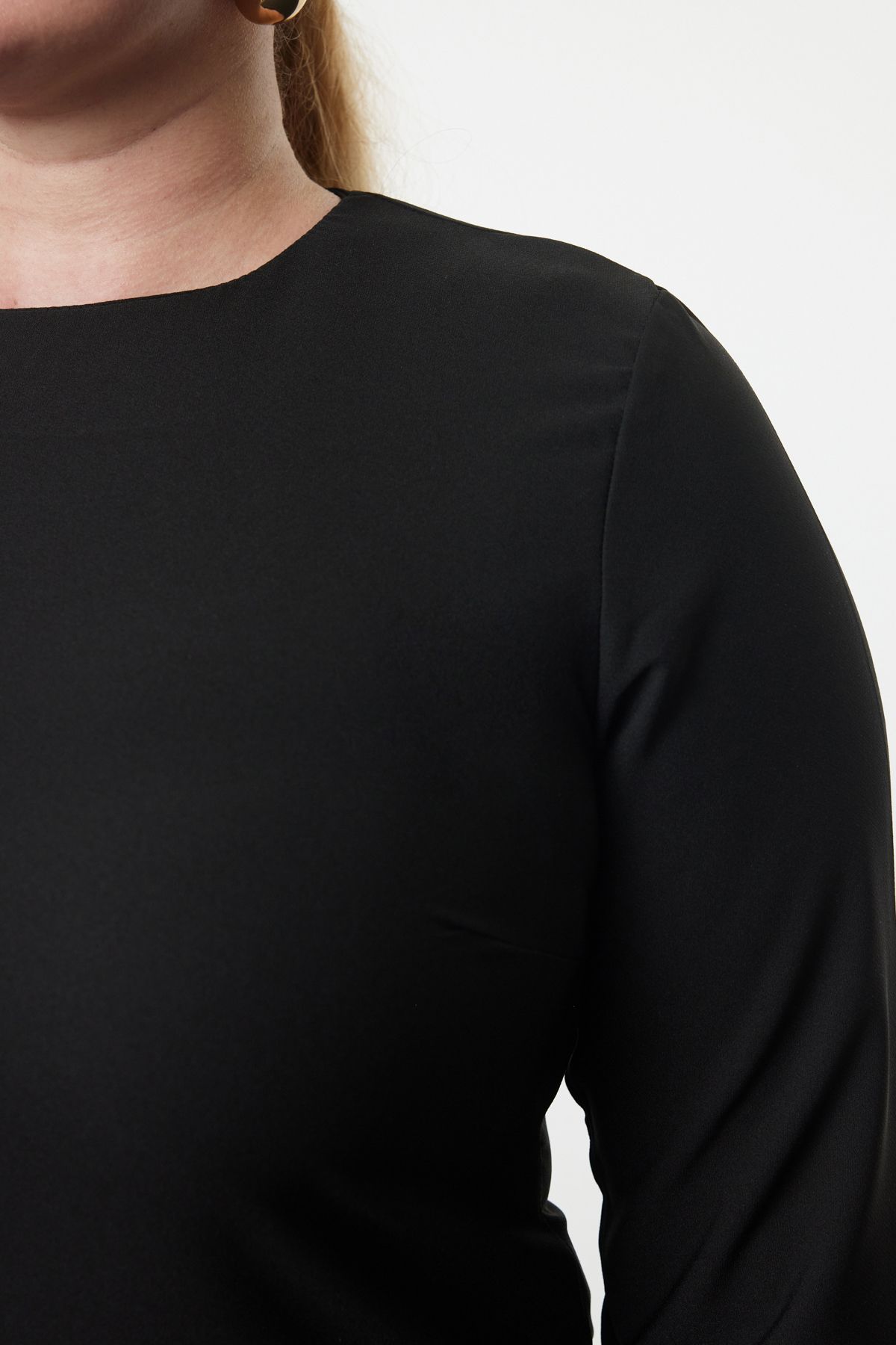 Trendyol Curve-Plus Size Black Mini Dress - Hidden Zipper, Long Sleeve - TBBAW25AH00054 4