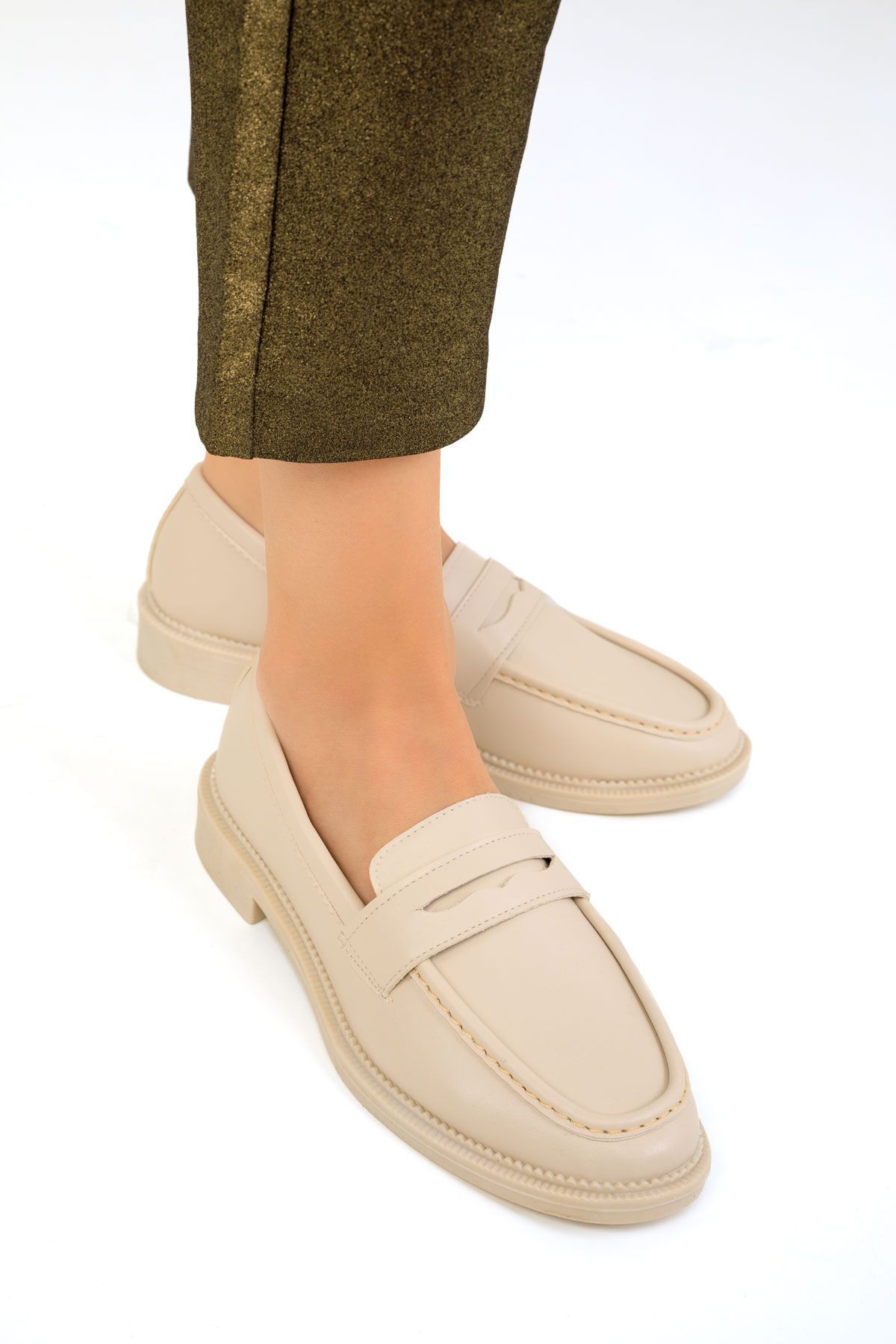 SOHO-Beige Women's Casual Shoes 18492 4