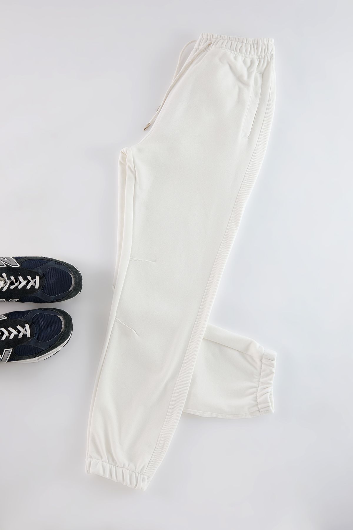 complete the look image