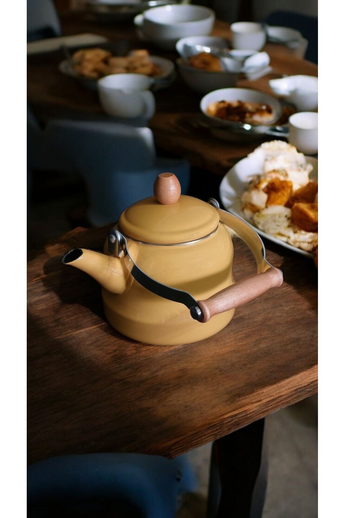 Ahşap Saplı Üstten Tutmalı mevlevi model Vintage Emaye Demlik 2.5 Litre kettle sarı Çaydanlık