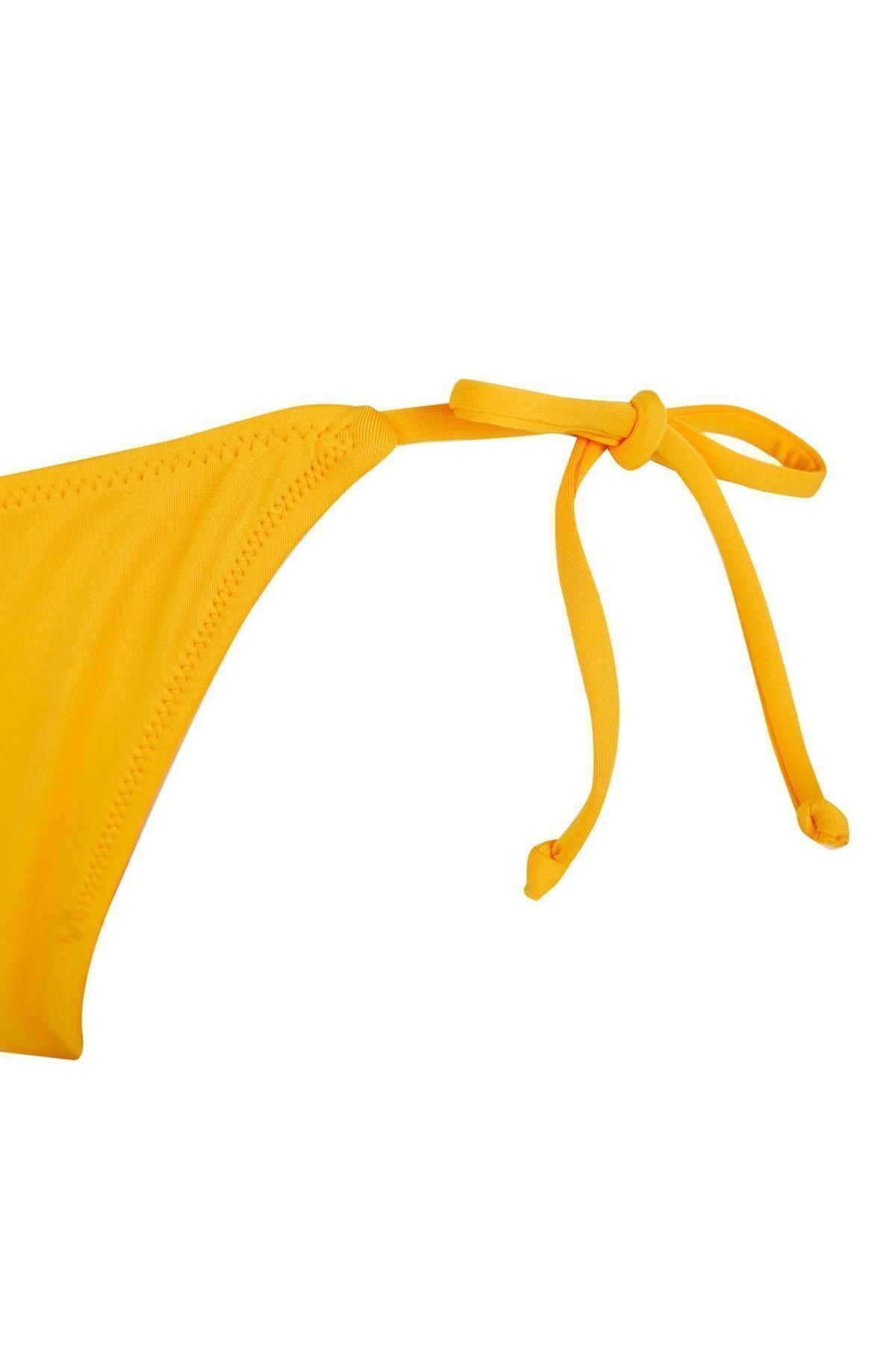 DeFacto-Be in Love Regular Fit Bikini Bottom - T3670az22sm 8