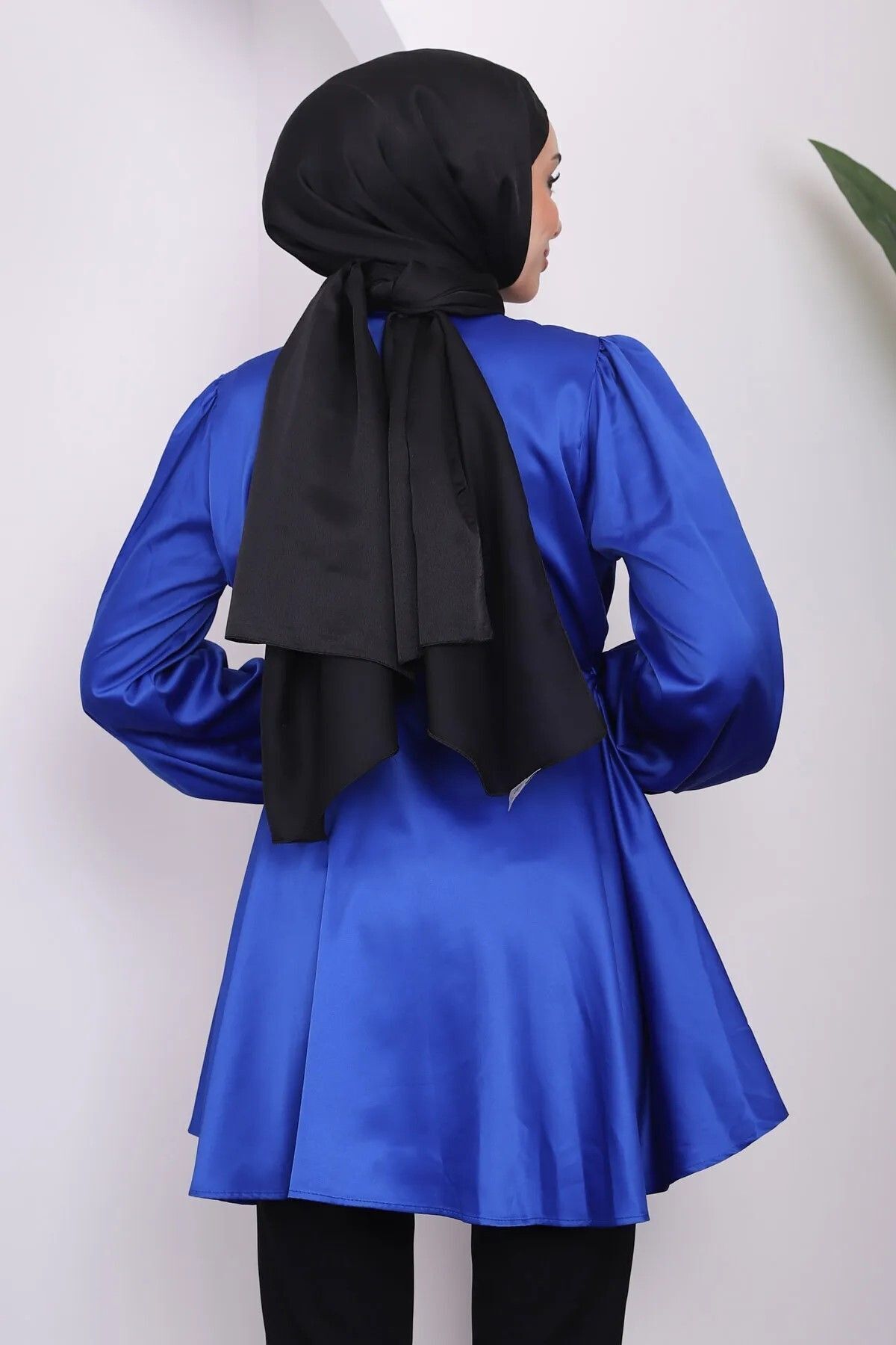 https://cdn.dsmcdn.com/ty1521/product/media/images/prod/QC/20240904/19/c3281772-a0b1-35b5-a574-0961803c844e/1_org_zoom.jpg