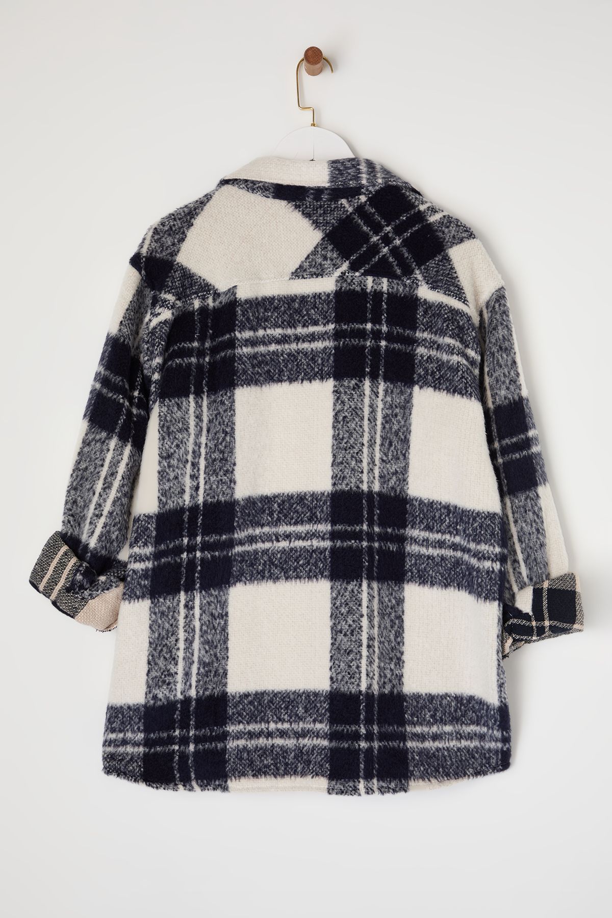 Trendyol Collection-Ecru-Holzfällerjacke für Unisex – übergroßes Winterhemd TMNAW25GO00024 9