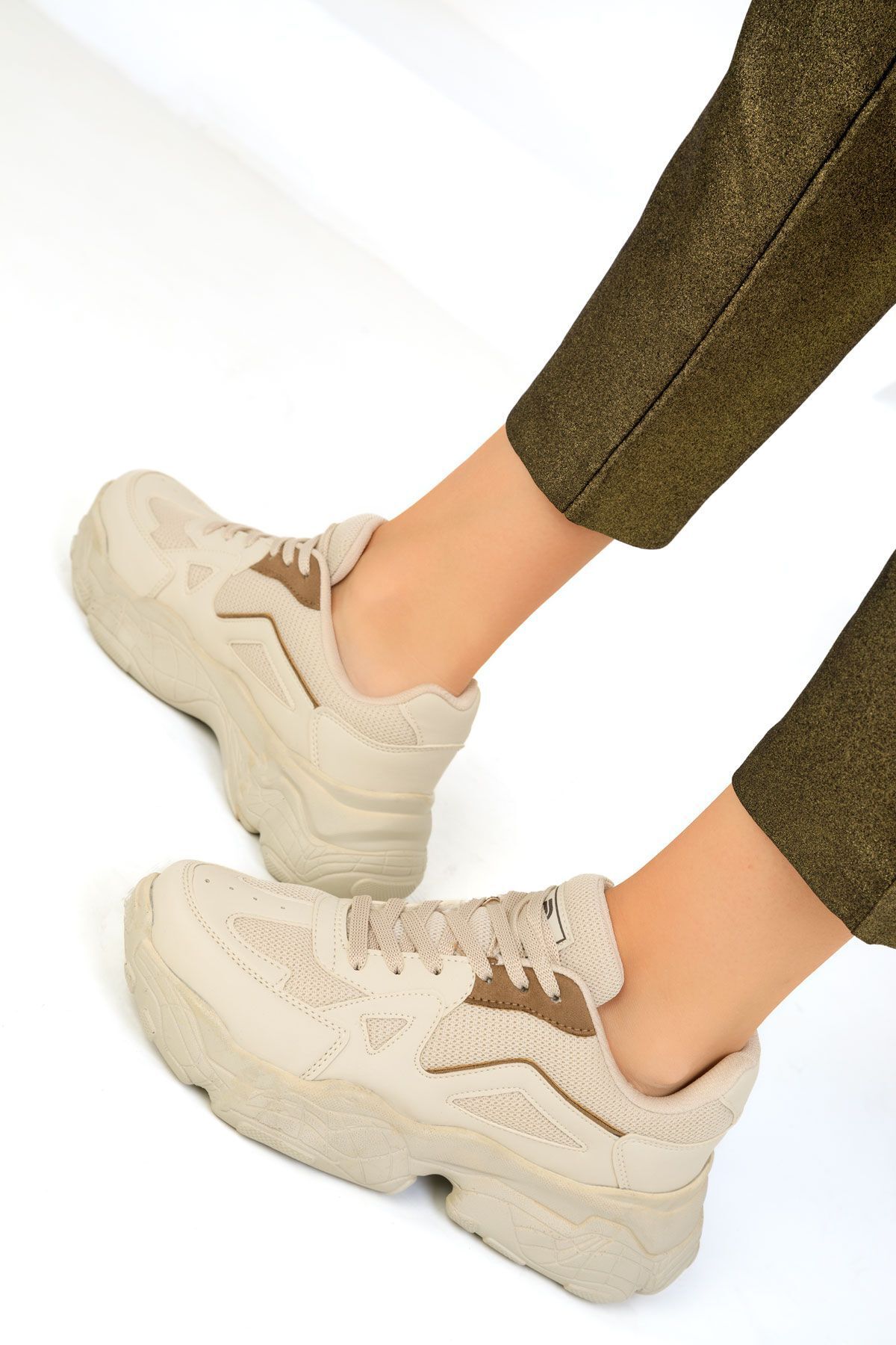 SOHO-Beige-braune Damen Sneakers 18148 3