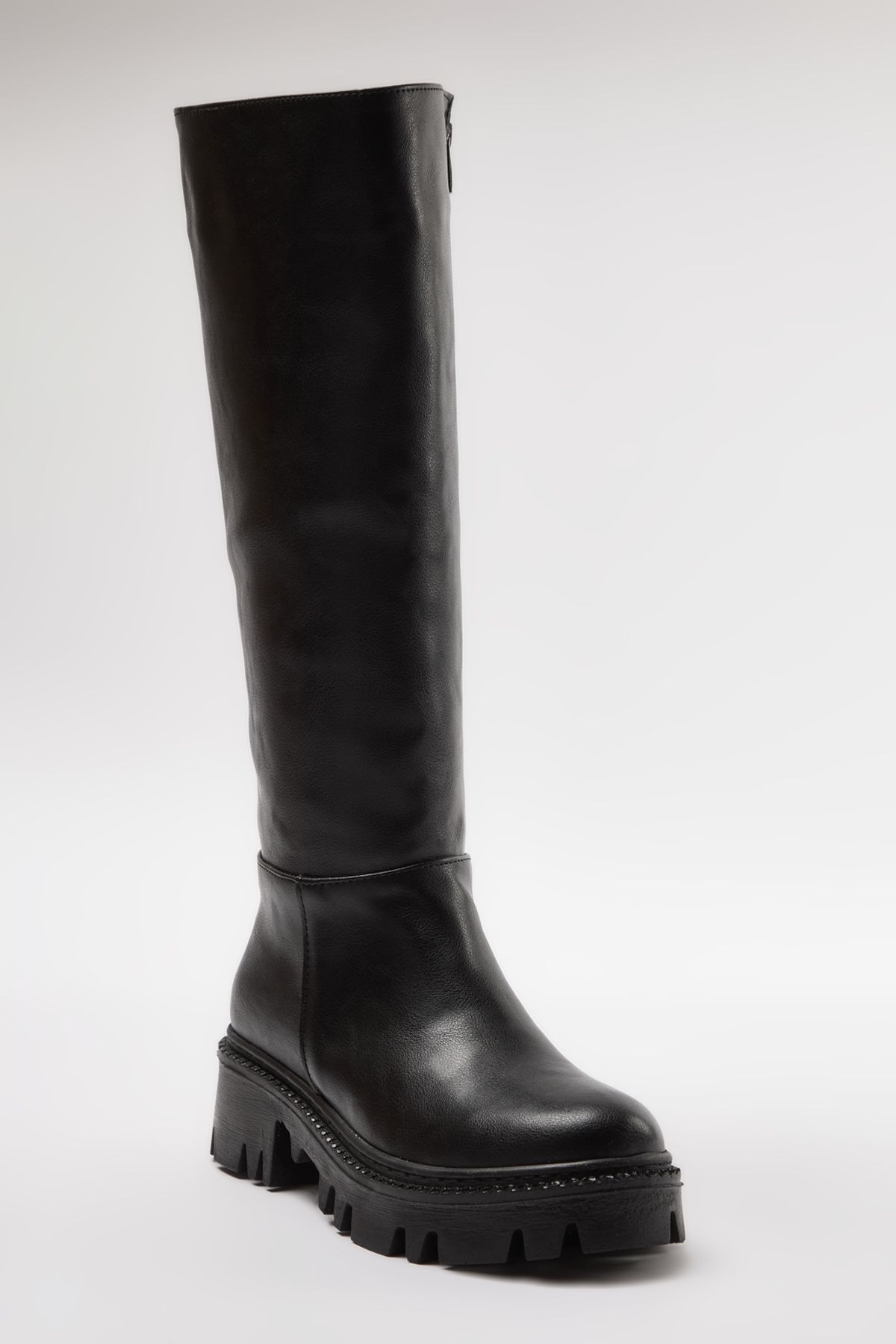 TRENDYOL SHOES-Schwarze Damenstiefel mit dicker Sohle und Reißverschluss TAKAW25CZ00005 3