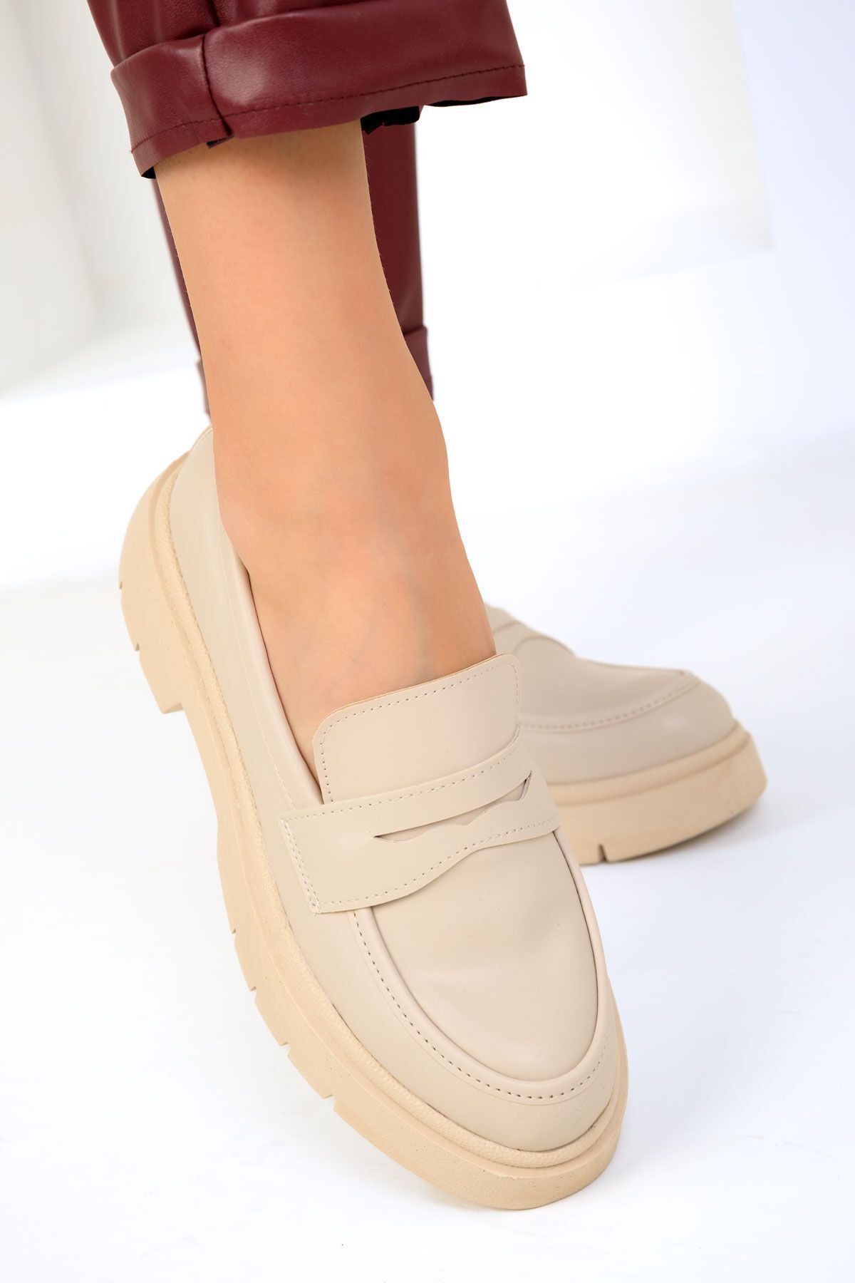 SOHO-Beige Casual Women's Shoes 19523 5