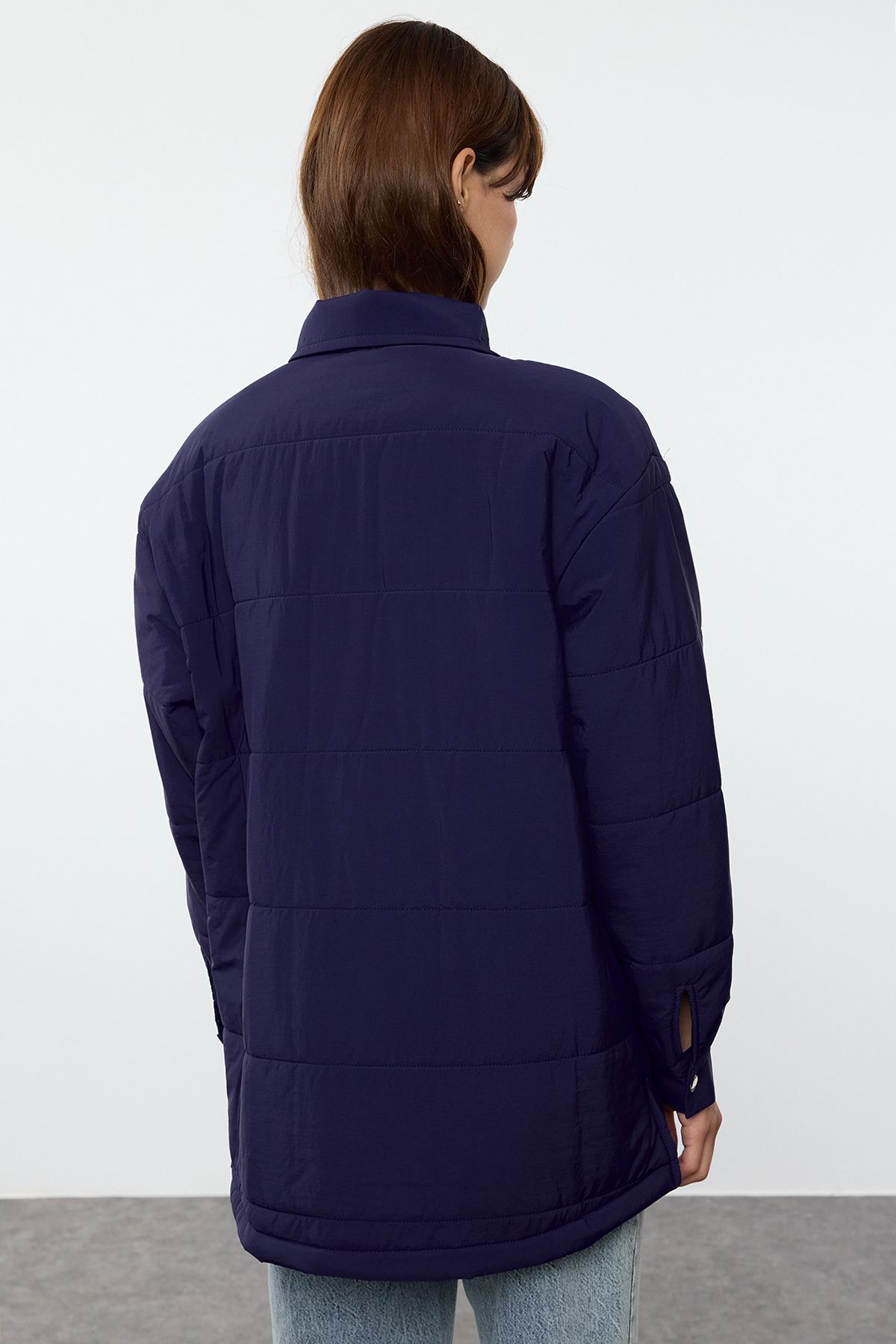 Trendyol Collection-Jachetă matlasată oversize bleumarin - Jachetă puf TWOAW25MO00185 5