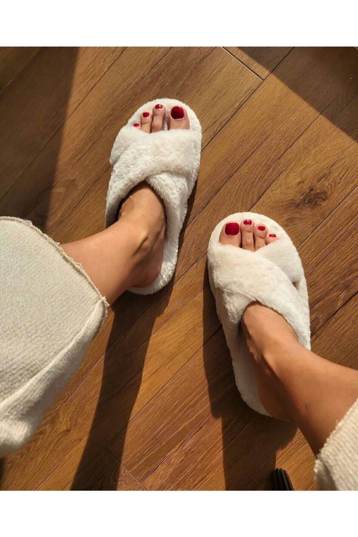 EDS Shoes-Fluffy Cross Furry House Slippers 1