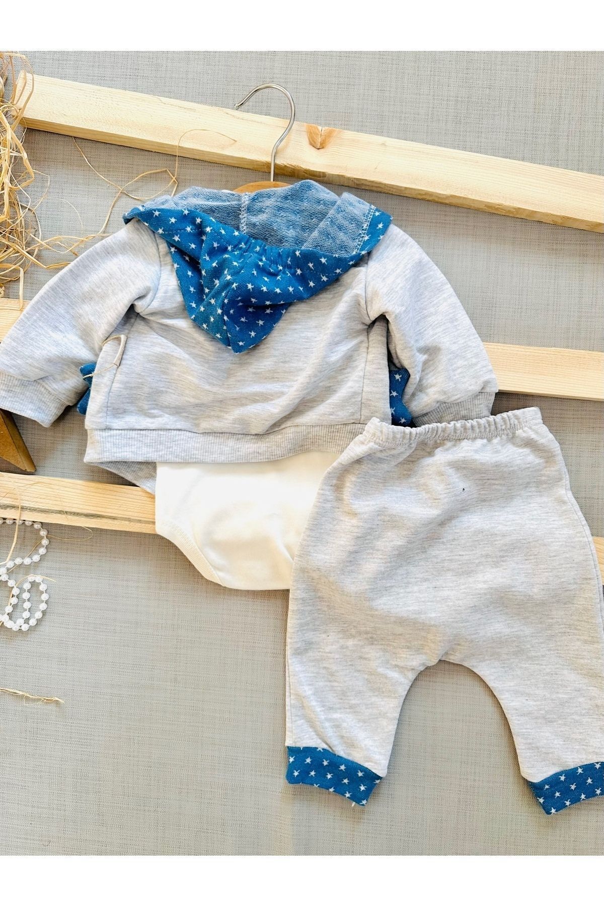 voyyo kids baby Erkek Papyonlu ve Zıbınlı 3'lü Yıldız Detaylı 3 Parça Bebek Takımı fotoğrafı 6 (önizleme)