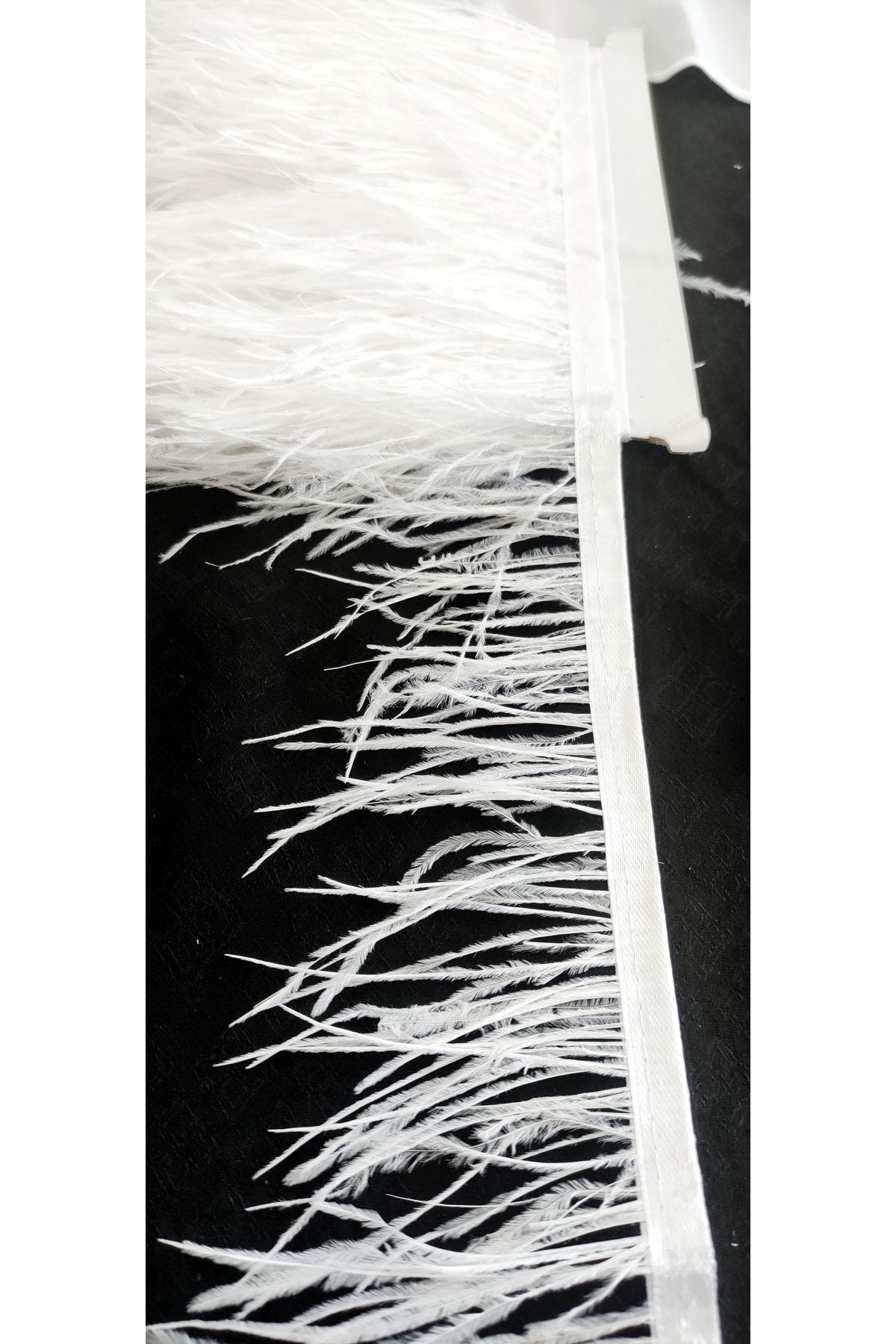 Ostrich Feather Ribbon White ( 9 Cm )