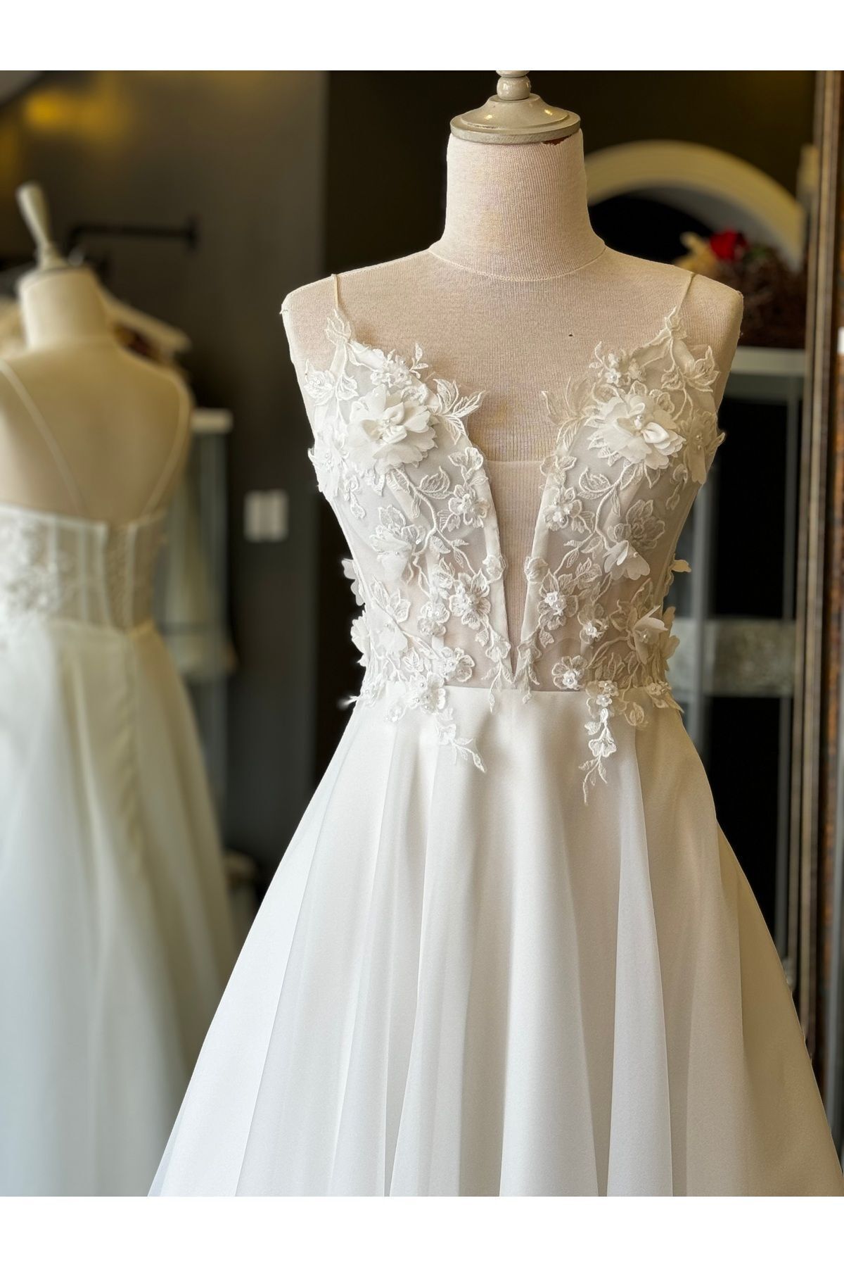 https://cdn.dsmcdn.com/ty1522/product/media/images/prod/QC/20240904/17/1bf026a3-afee-3e91-9810-a578212c6d03/1_org_zoom.jpg