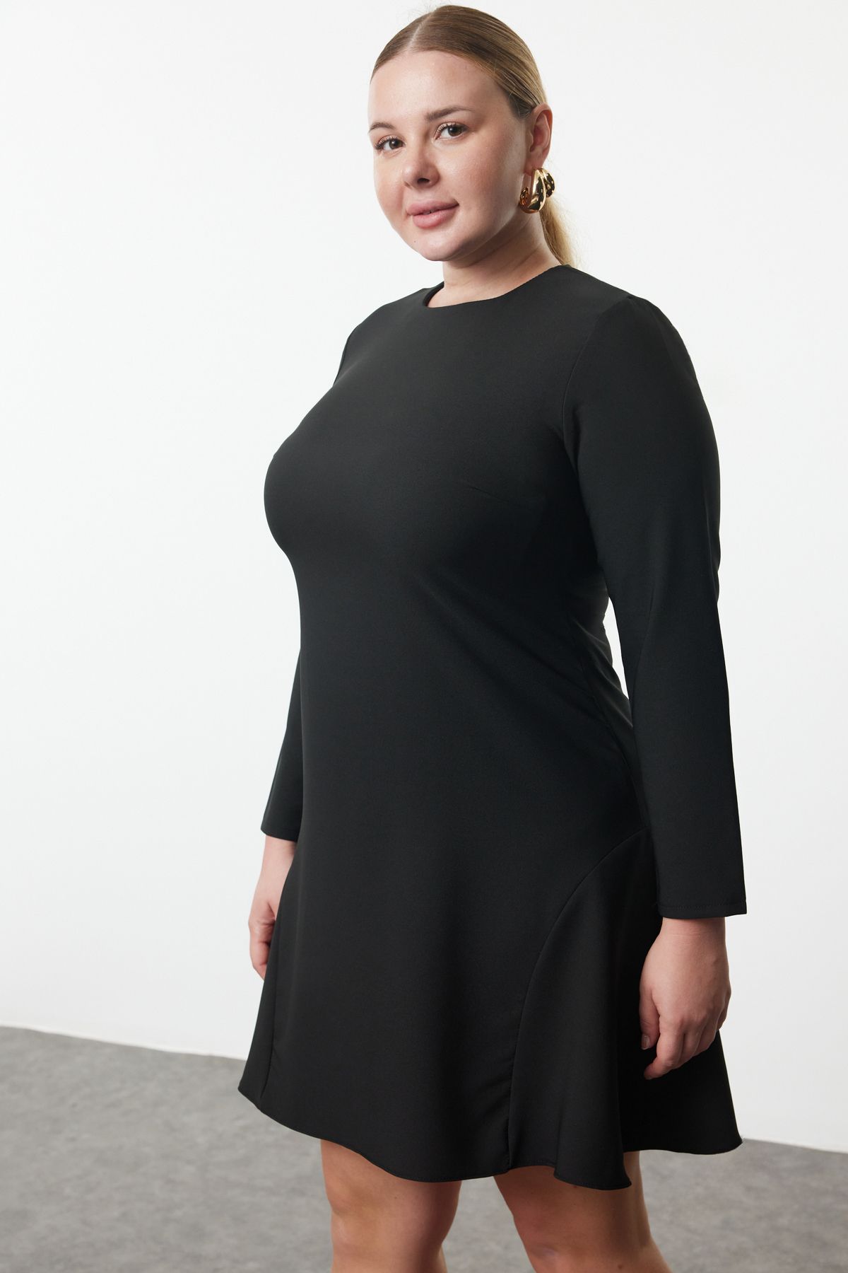 Trendyol Curve-Plus Size Black Mini Dress - Hidden Zipper, Long Sleeve - TBBAW25AH00054 2
