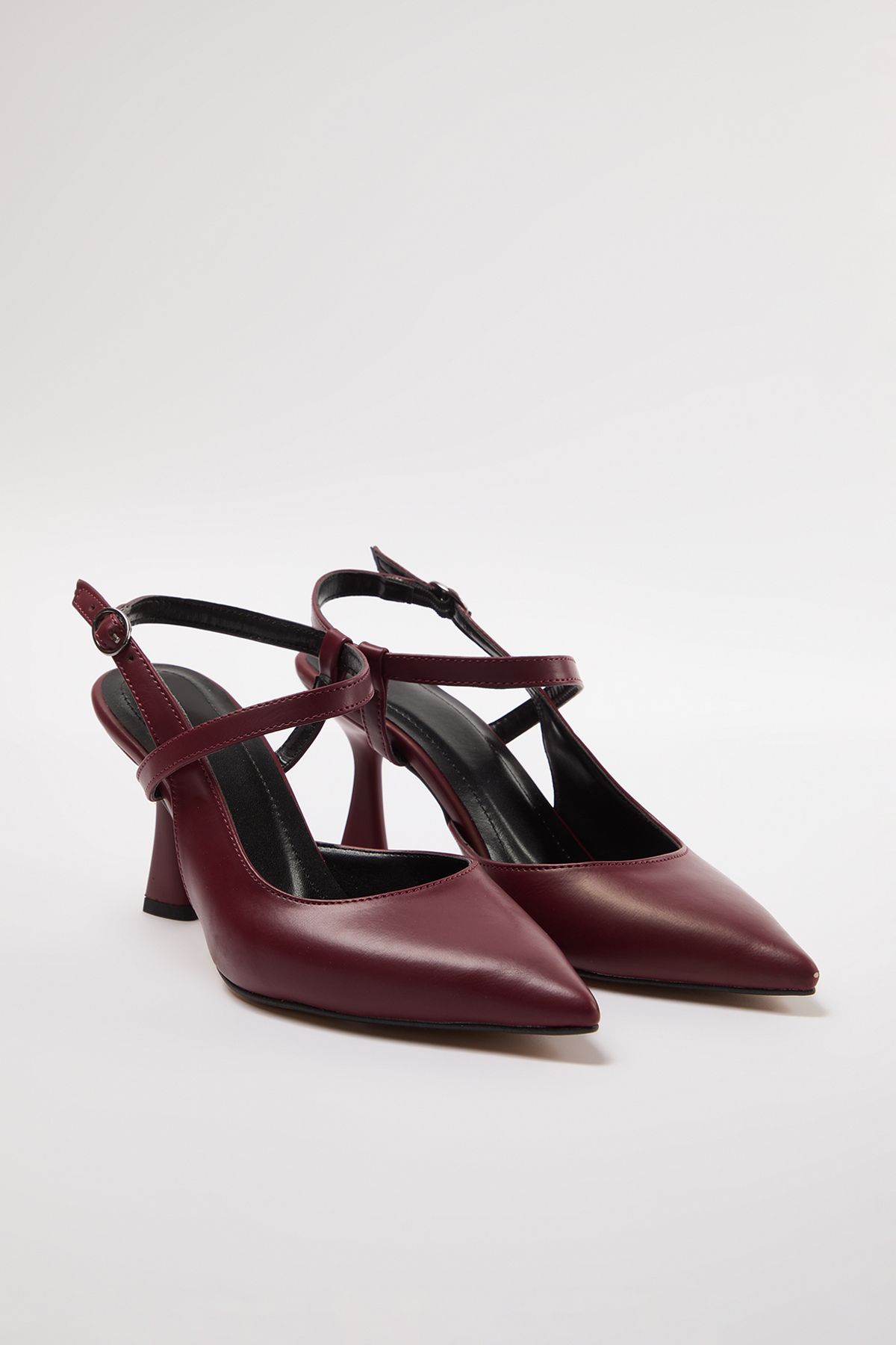 TRENDYOL SHOES-Burgunderrote Damenschuhe mit dünnem Absatz – Knöchelriemen TAKAW25TO00004 3