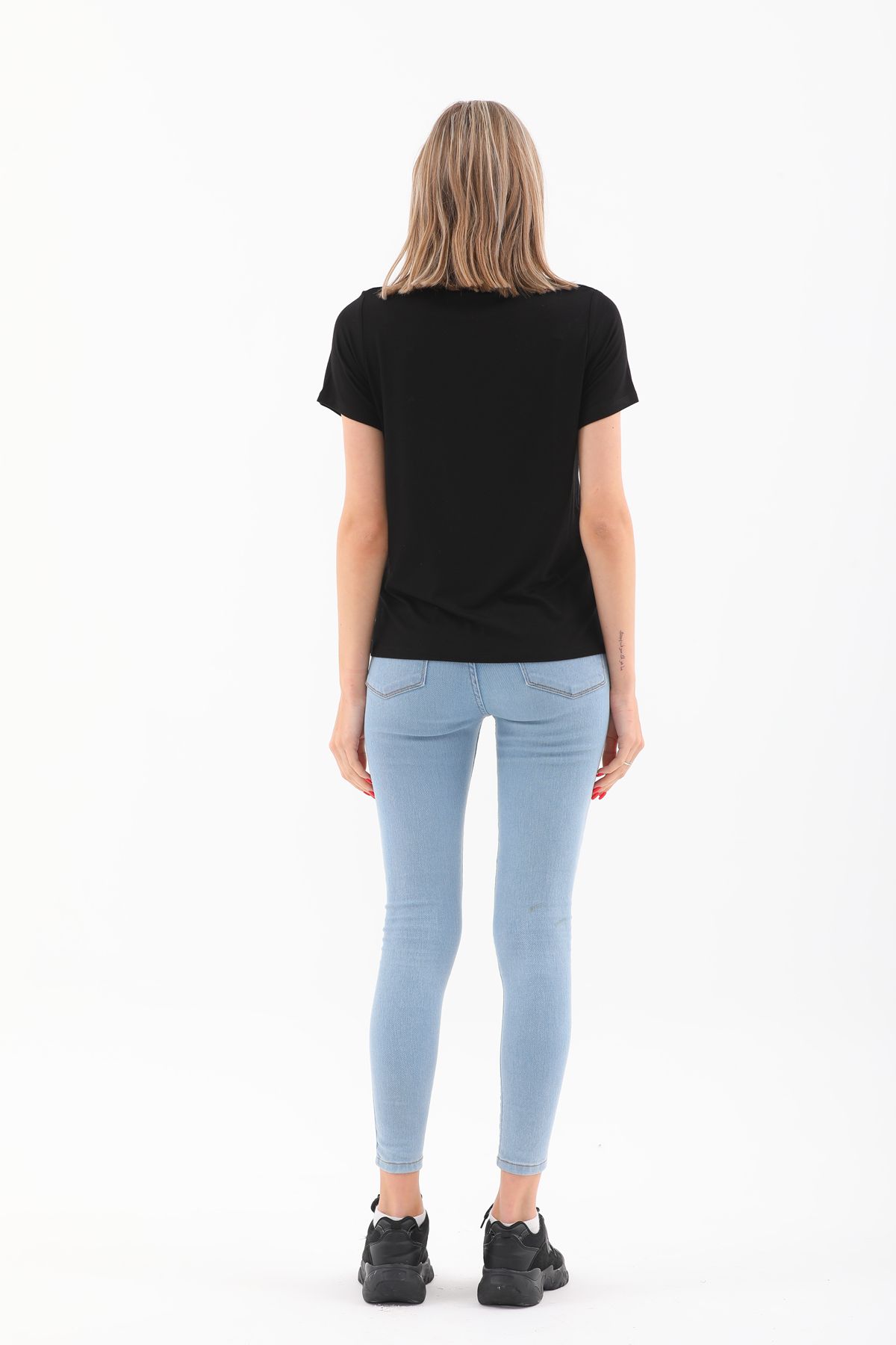 https://cdn.dsmcdn.com/ty1523/product/media/images/prod/QC/20240903/09/a5bb8d3a-7fc5-3a80-baeb-5b7ea118b1a5/1_org_zoom.jpg