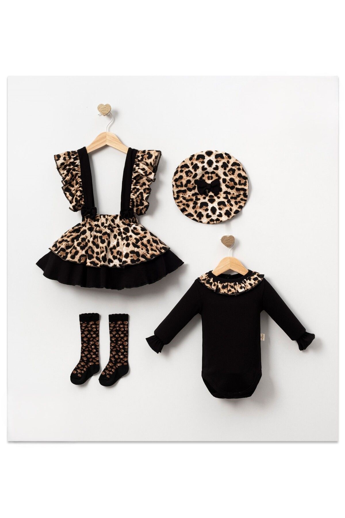 Kız bebek Fırfırlı Leopar Zıbınlı -çorap 4'lü Takım